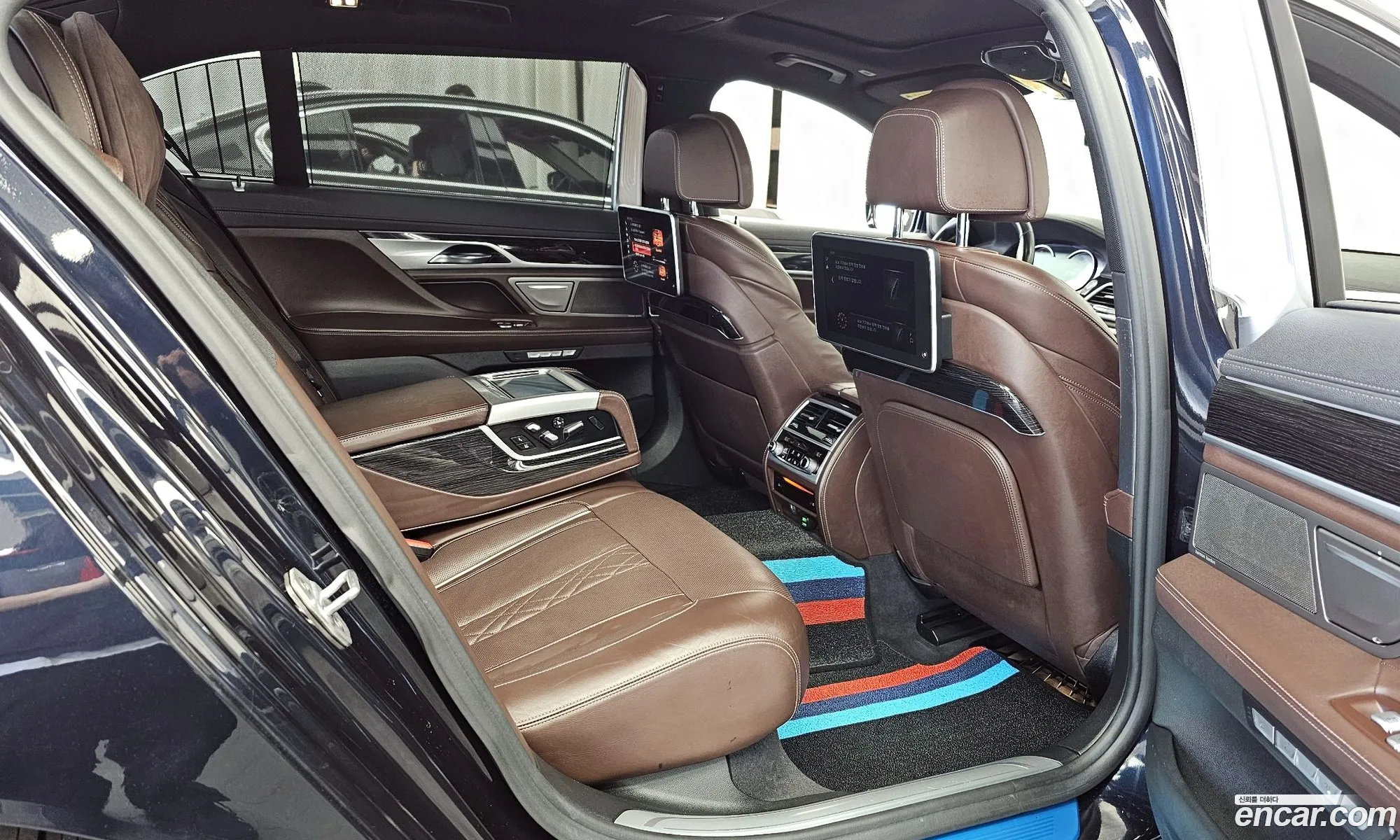 BMW 7 Series 2018 — 12