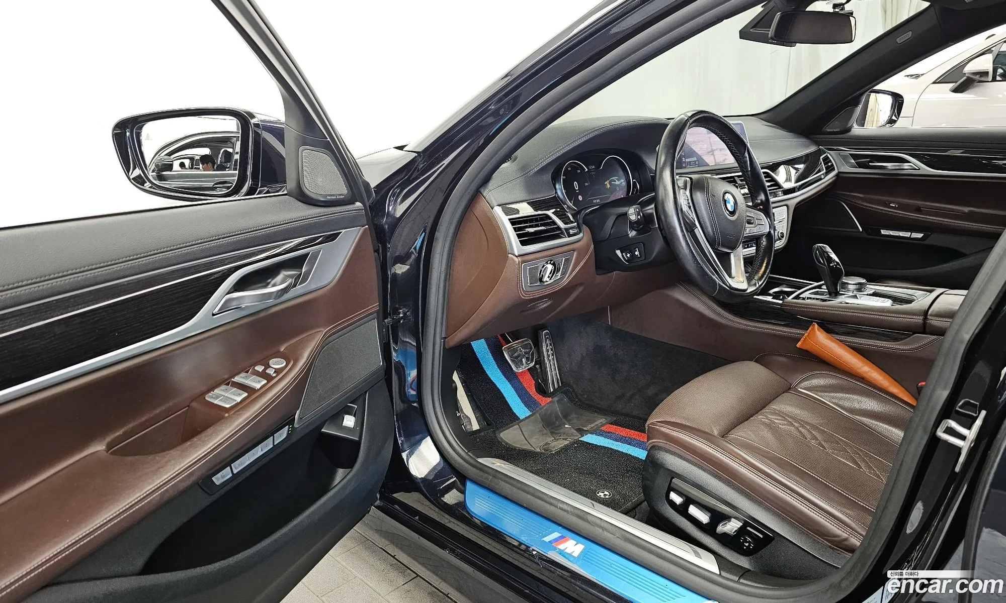 BMW 7 Series 2018 — 8