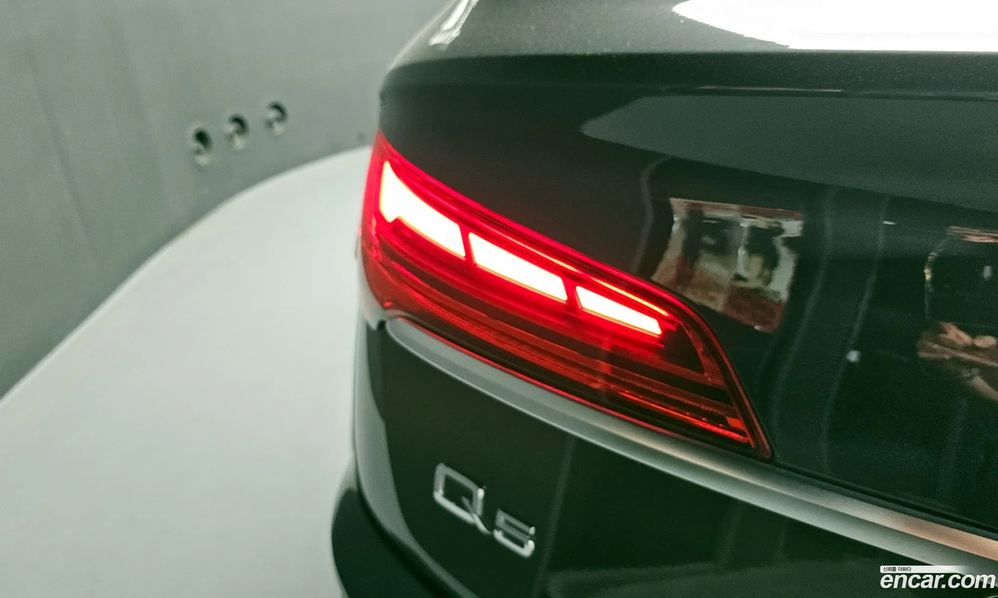 Audi Q5 2023 WAUZZZFY0P2117443 — 25