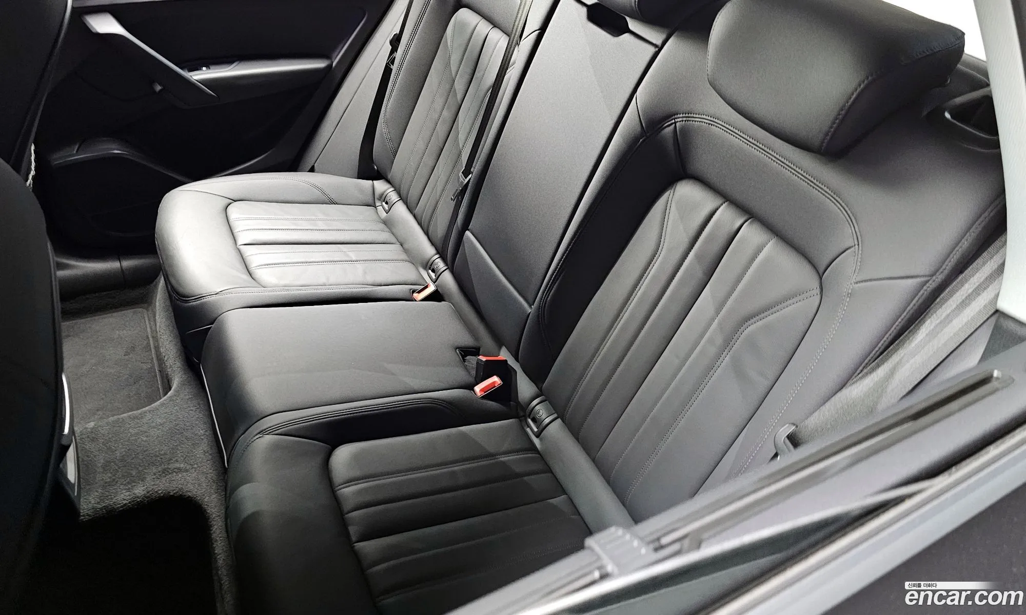 Audi Q5 2023 WAUZZZFY0P2117443 — 31