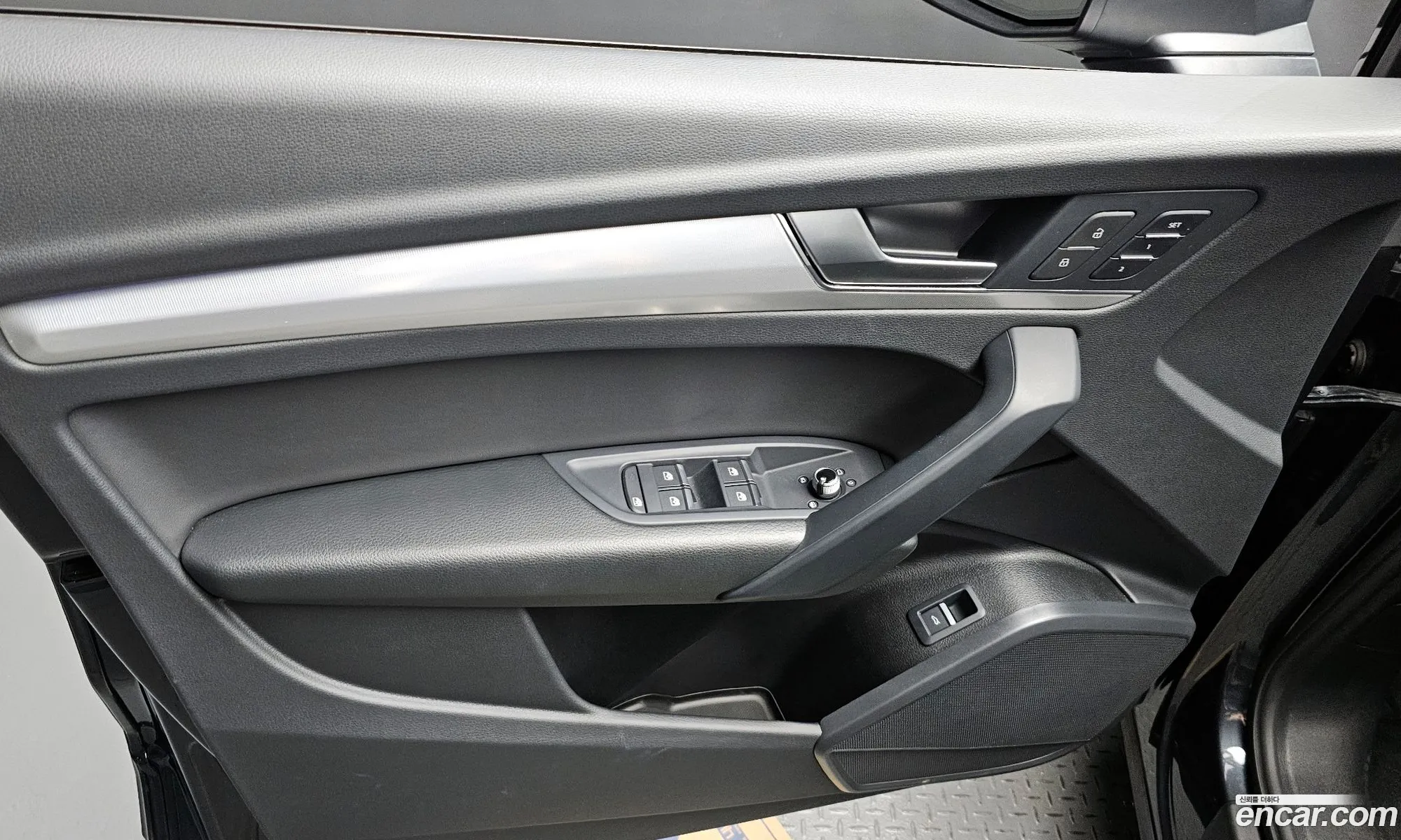 Audi Q5 2023 WAUZZZFY0P2117443 — 12