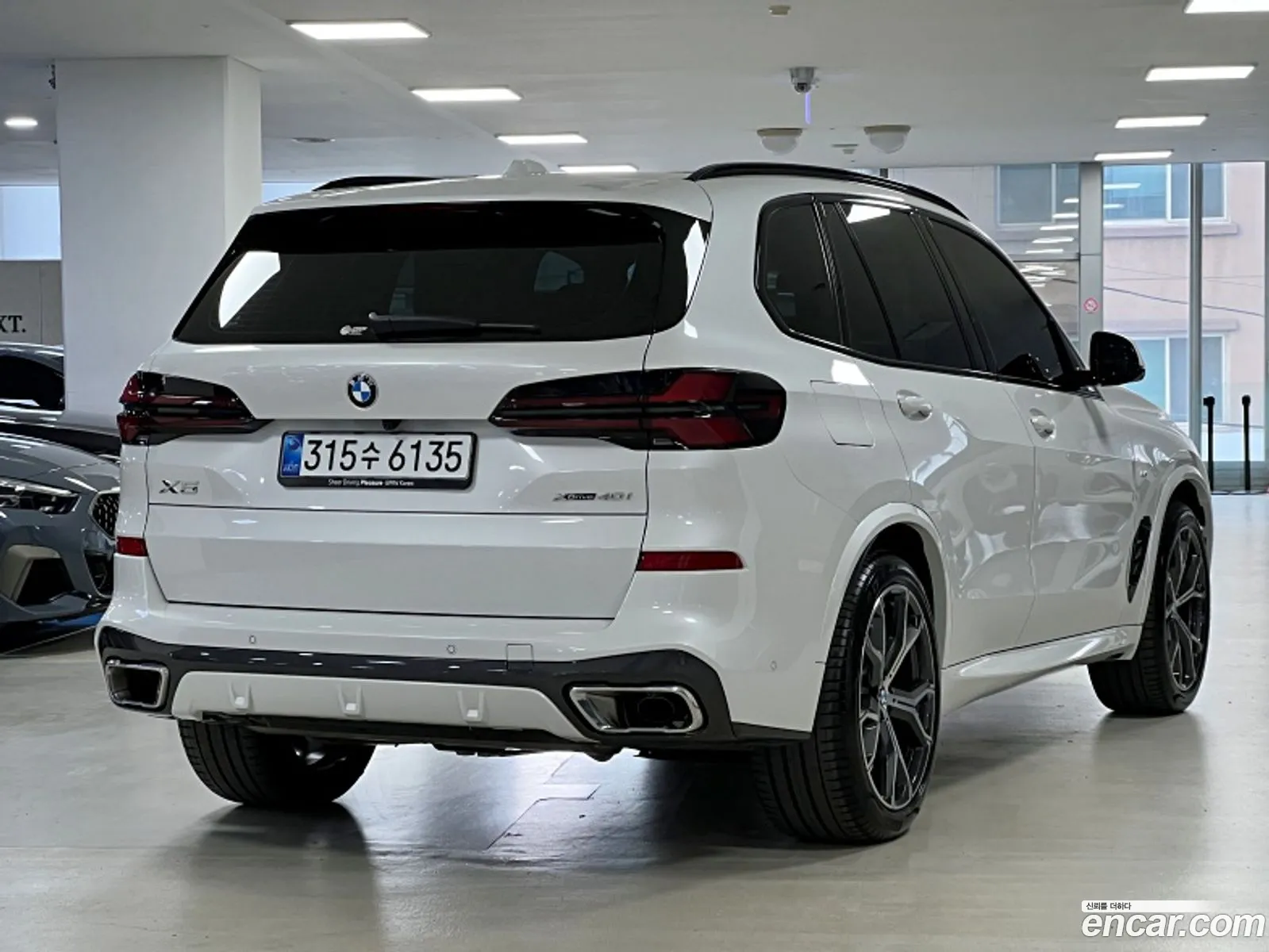 BMW X5 2026 — 5
