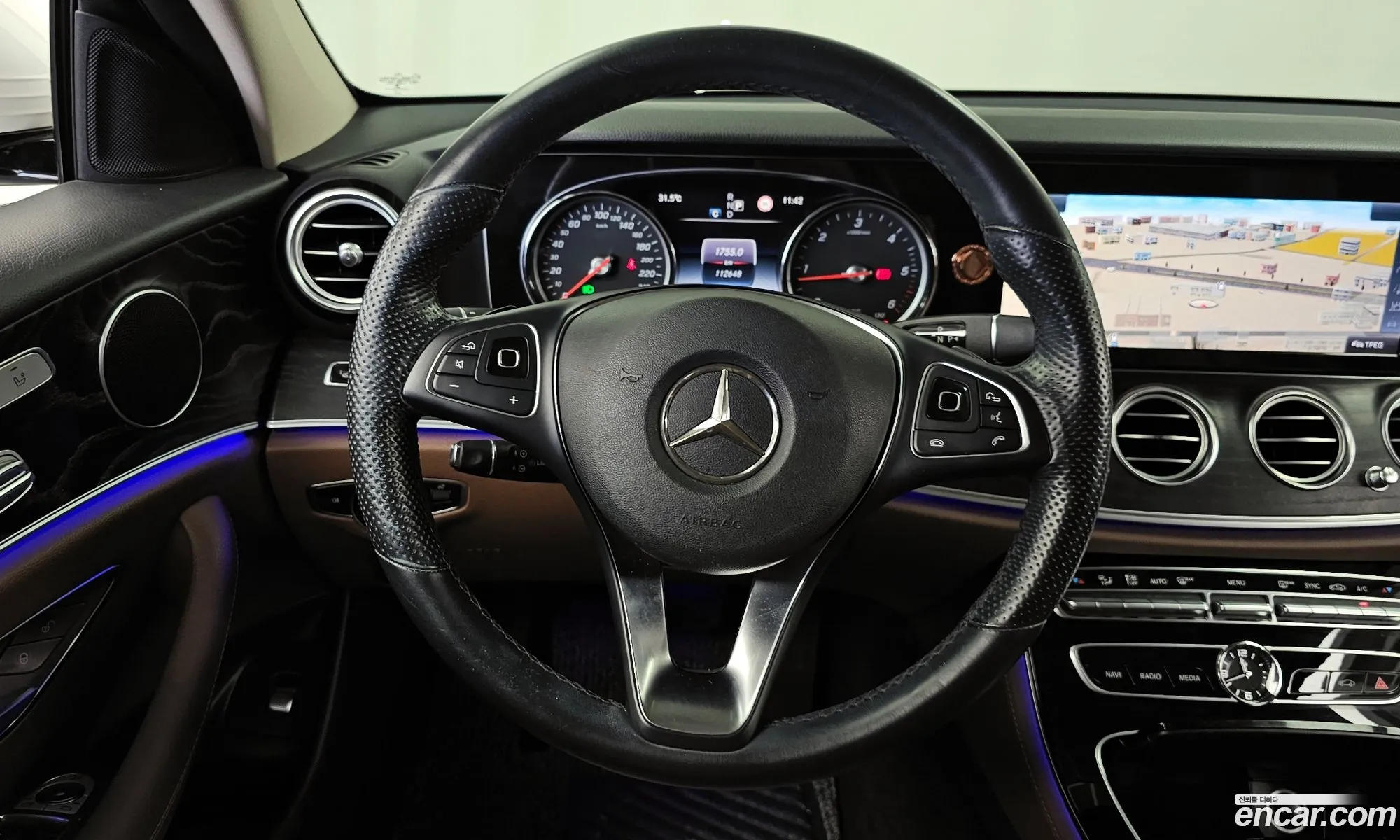Mercedes-Benz E-Class W213 2016 WDDZF0EB4HA030825 — 11