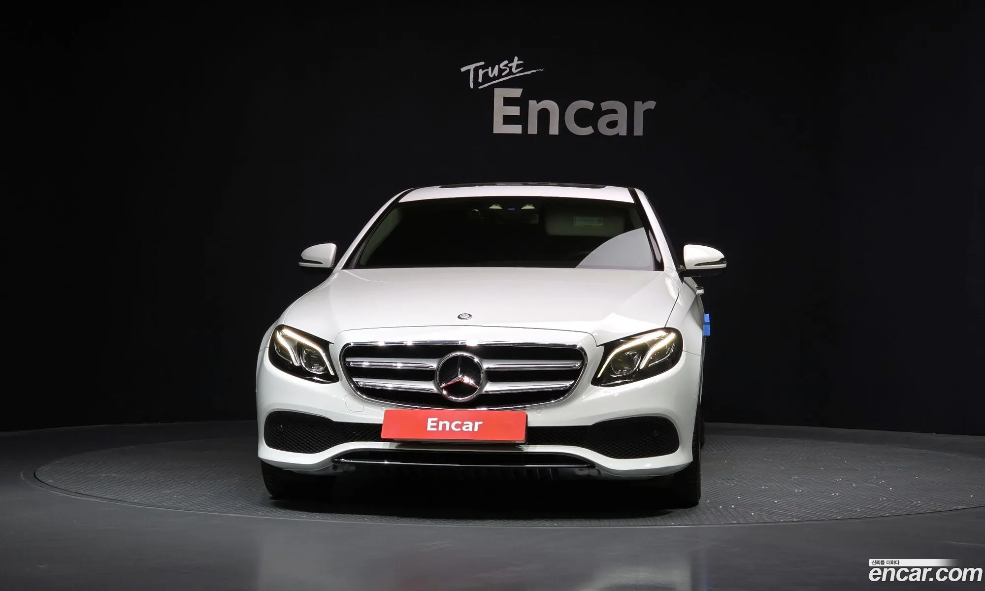 Mercedes-Benz E-Class W213 2016 WDDZF0EB4HA030825 — 15