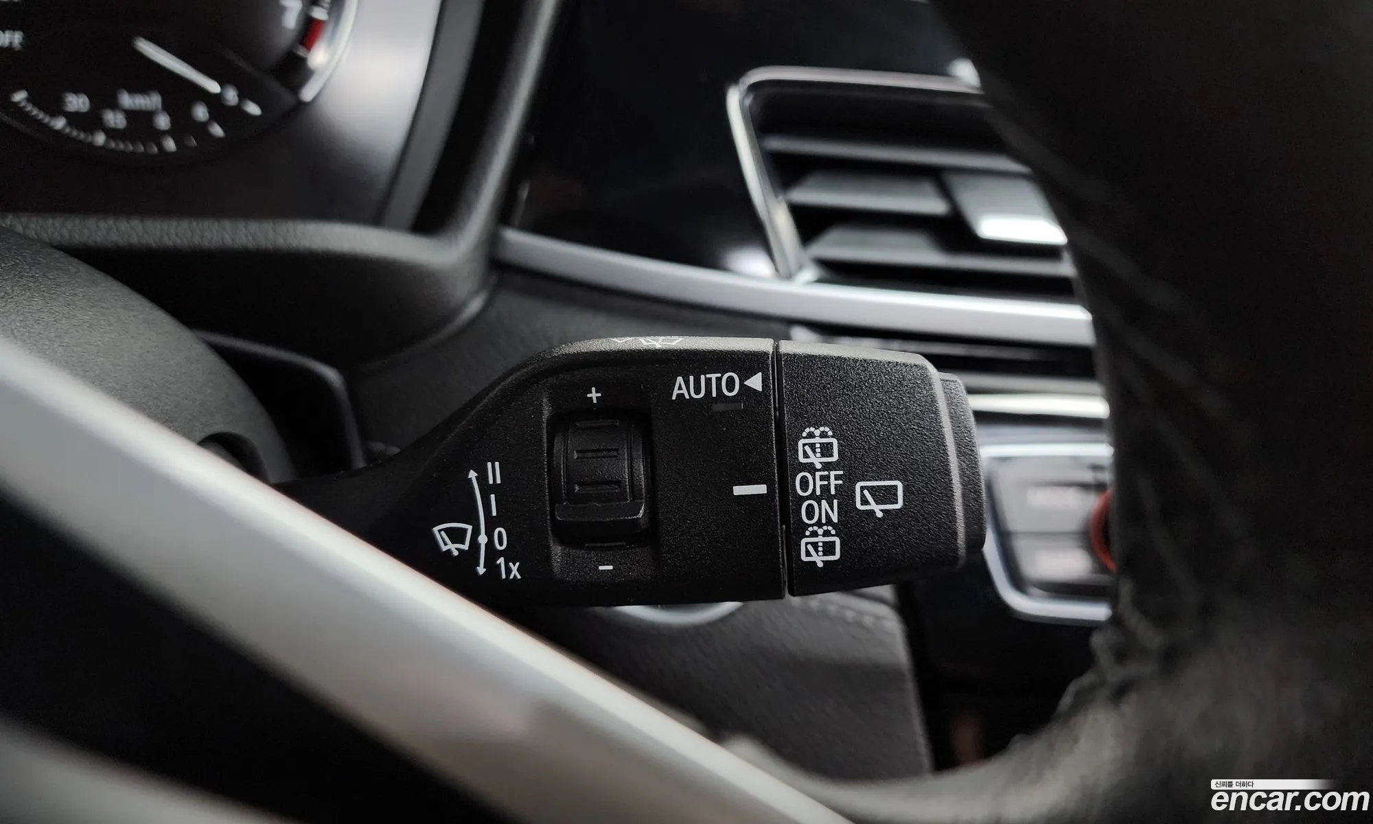 BMW X2 2020 WBA11DF08L5P23809 — 23