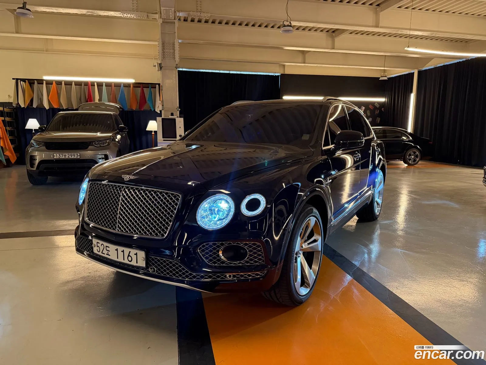Bentley Bentayga 2018 — 18