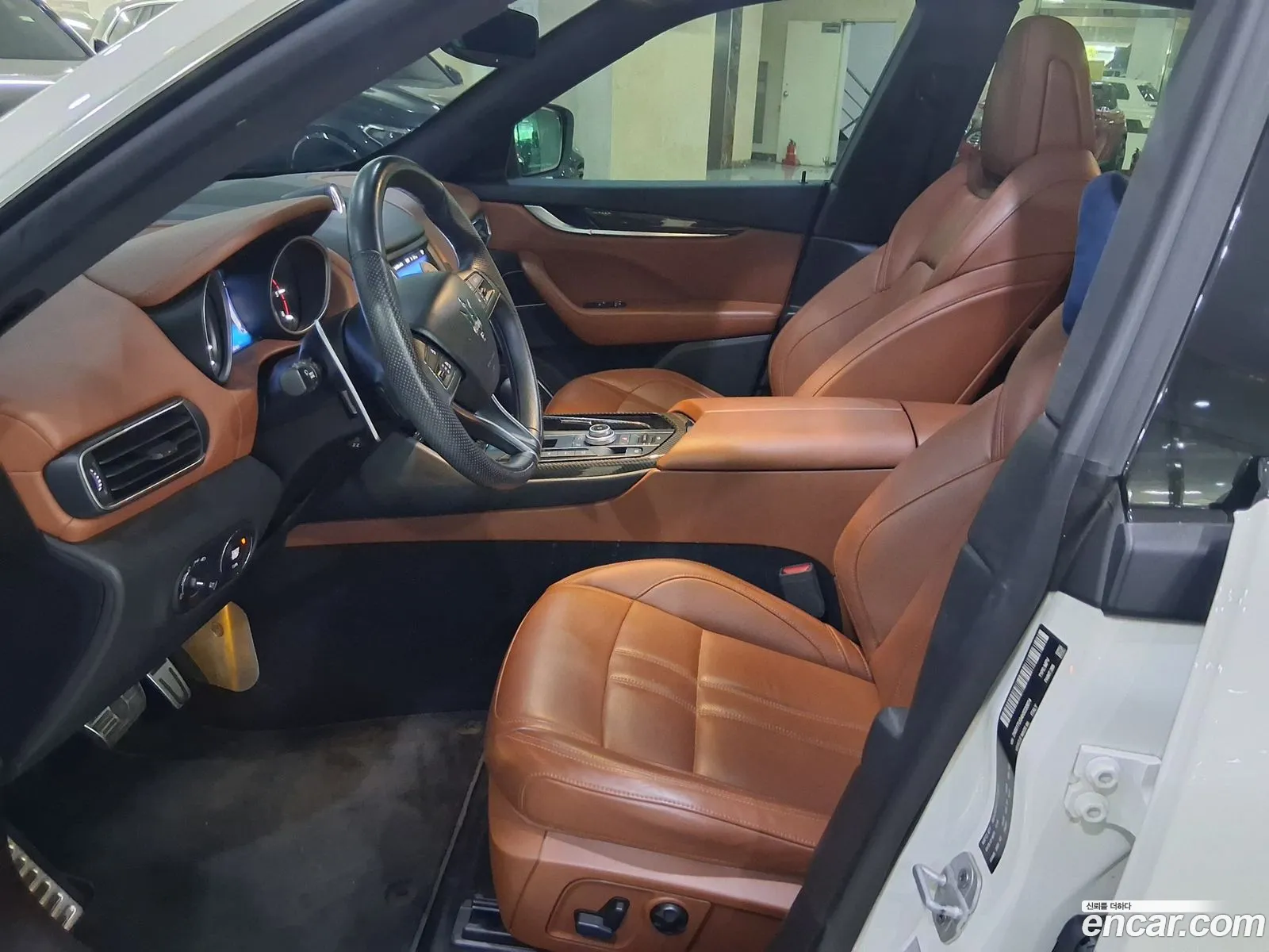 Maserati Levante 2017 — 10