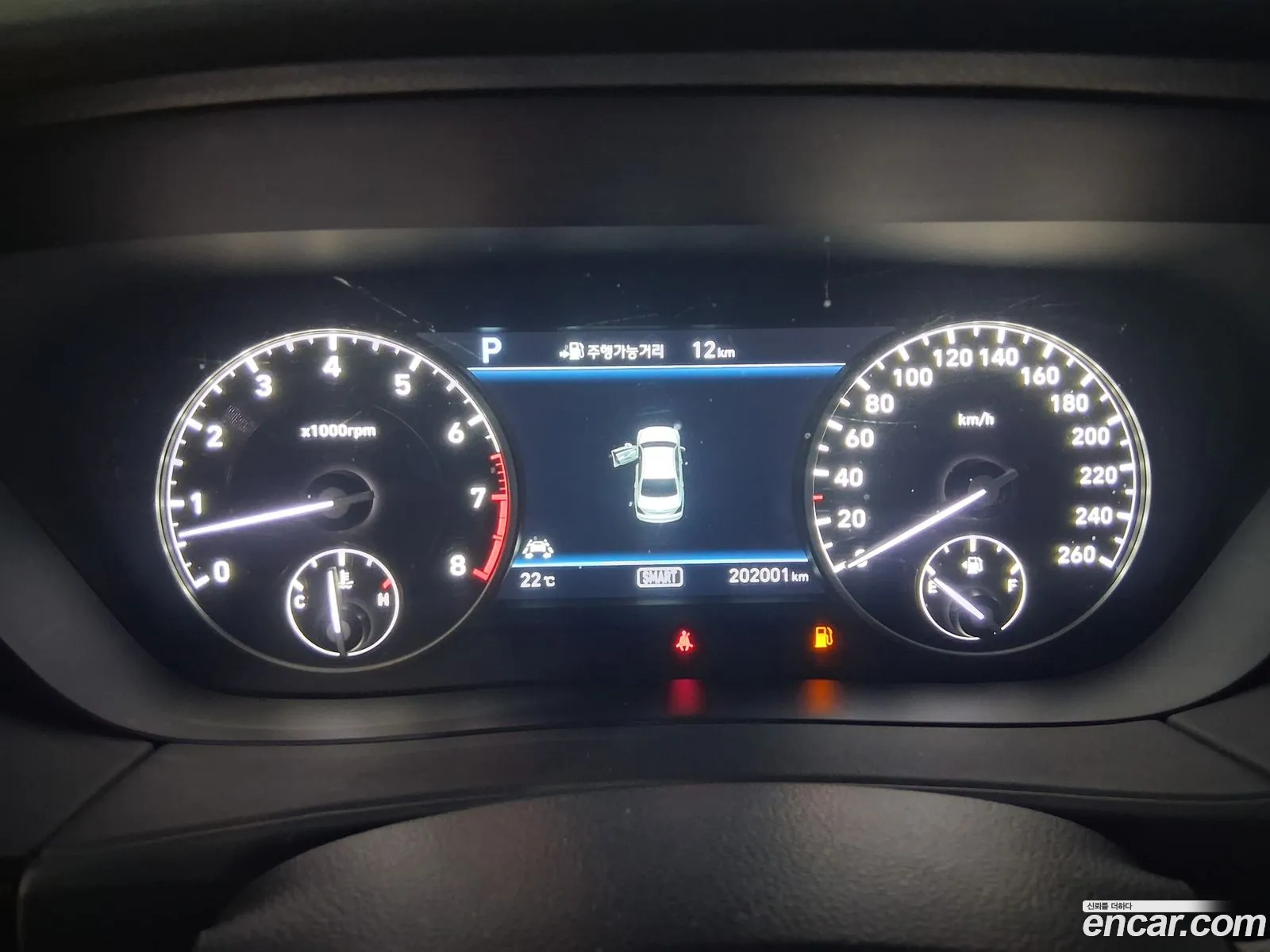 Genesis EQ900 2016 — 8