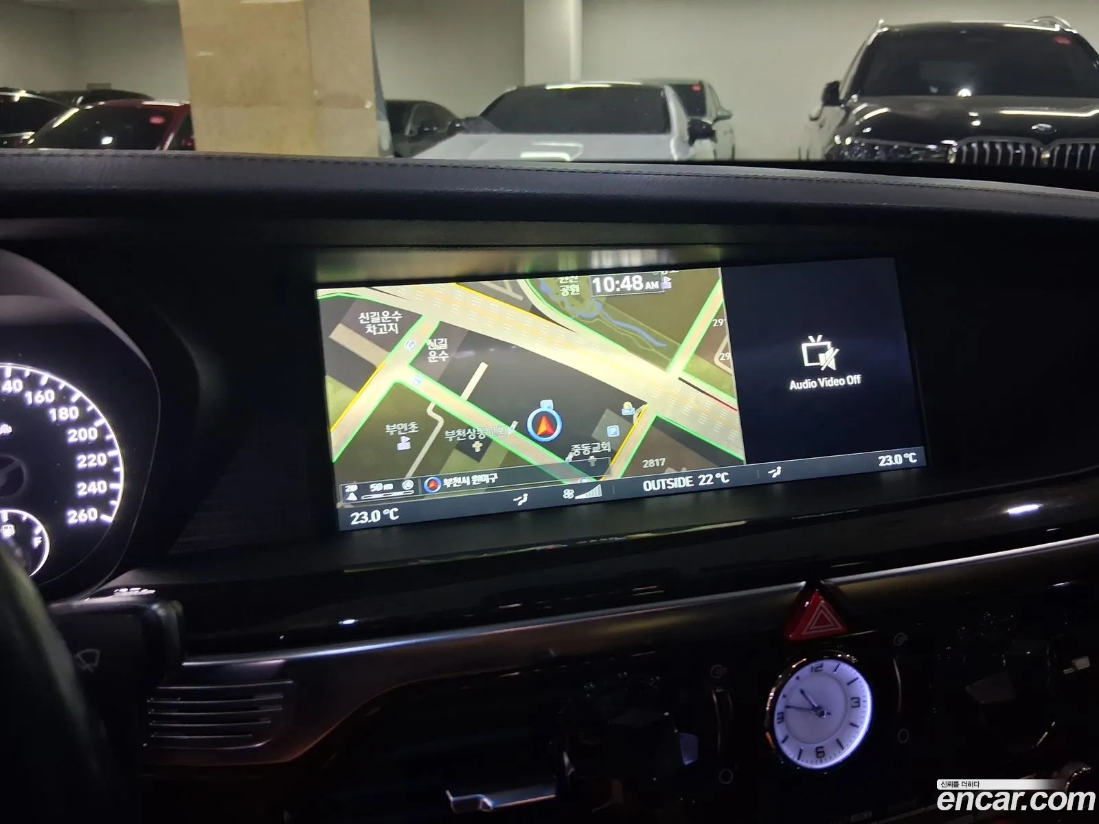 Genesis EQ900 2016 — 4