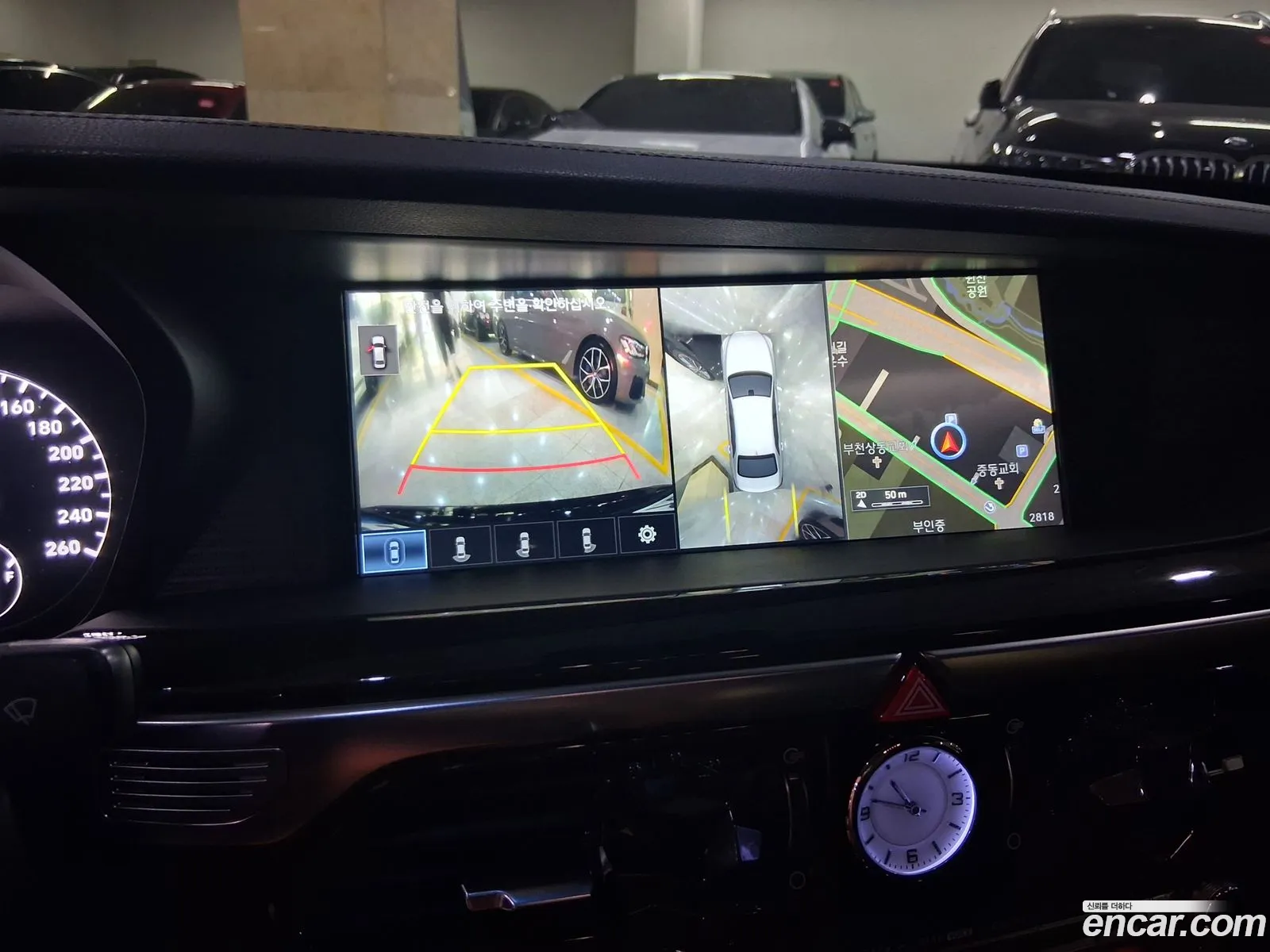 Genesis EQ900 2016 — 18