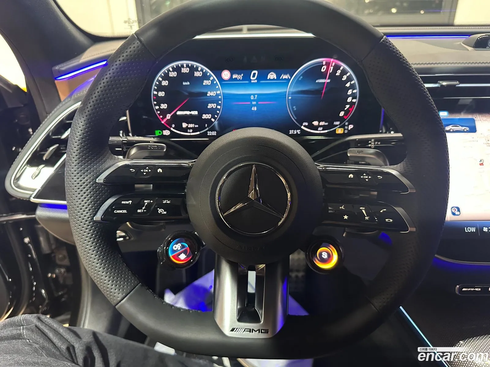 Mercedes-Benz E-Class W214 2025 — 10