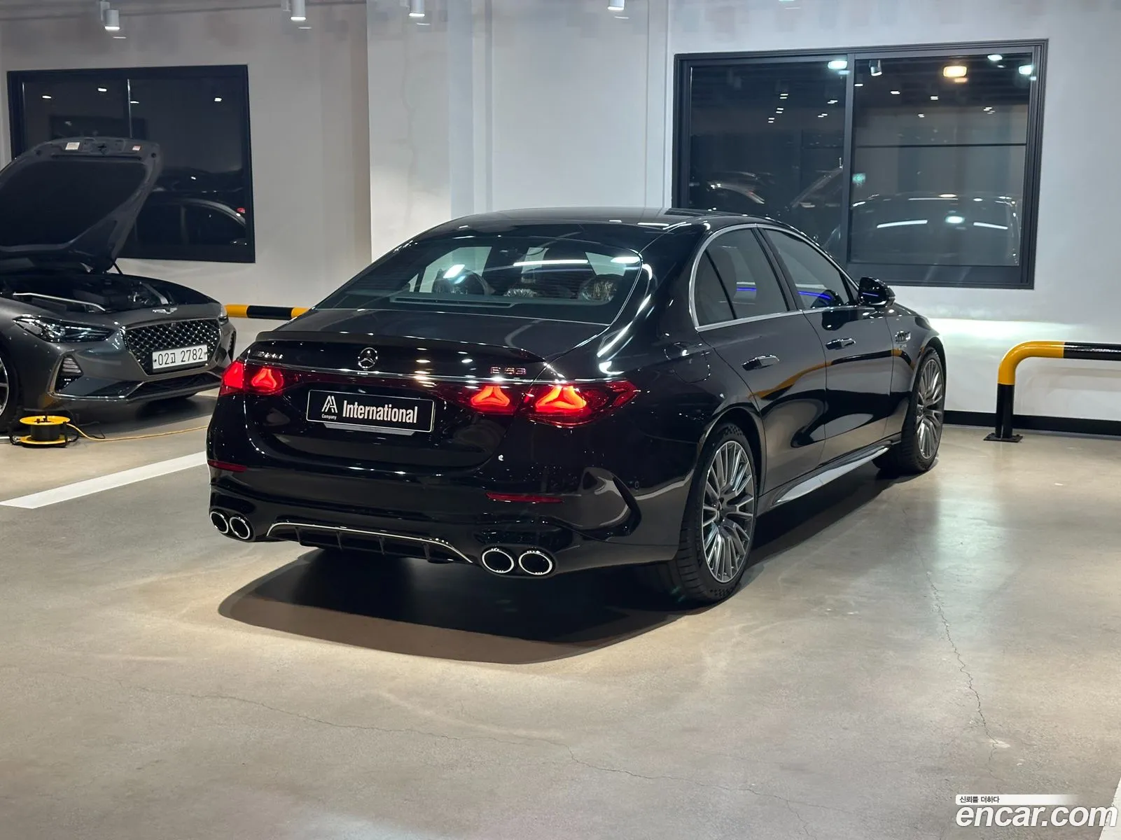 Mercedes-Benz E-Class W214 2025 — 11