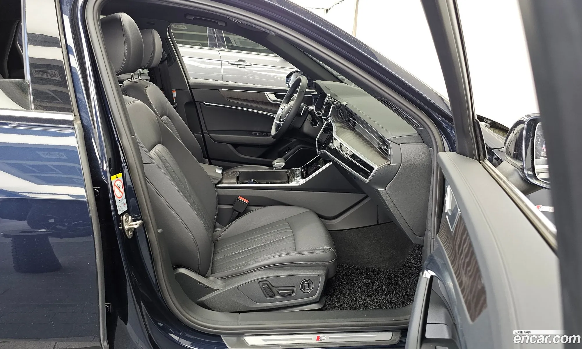 Audi A6 2023 WAUZZZF24PN040389 — 19