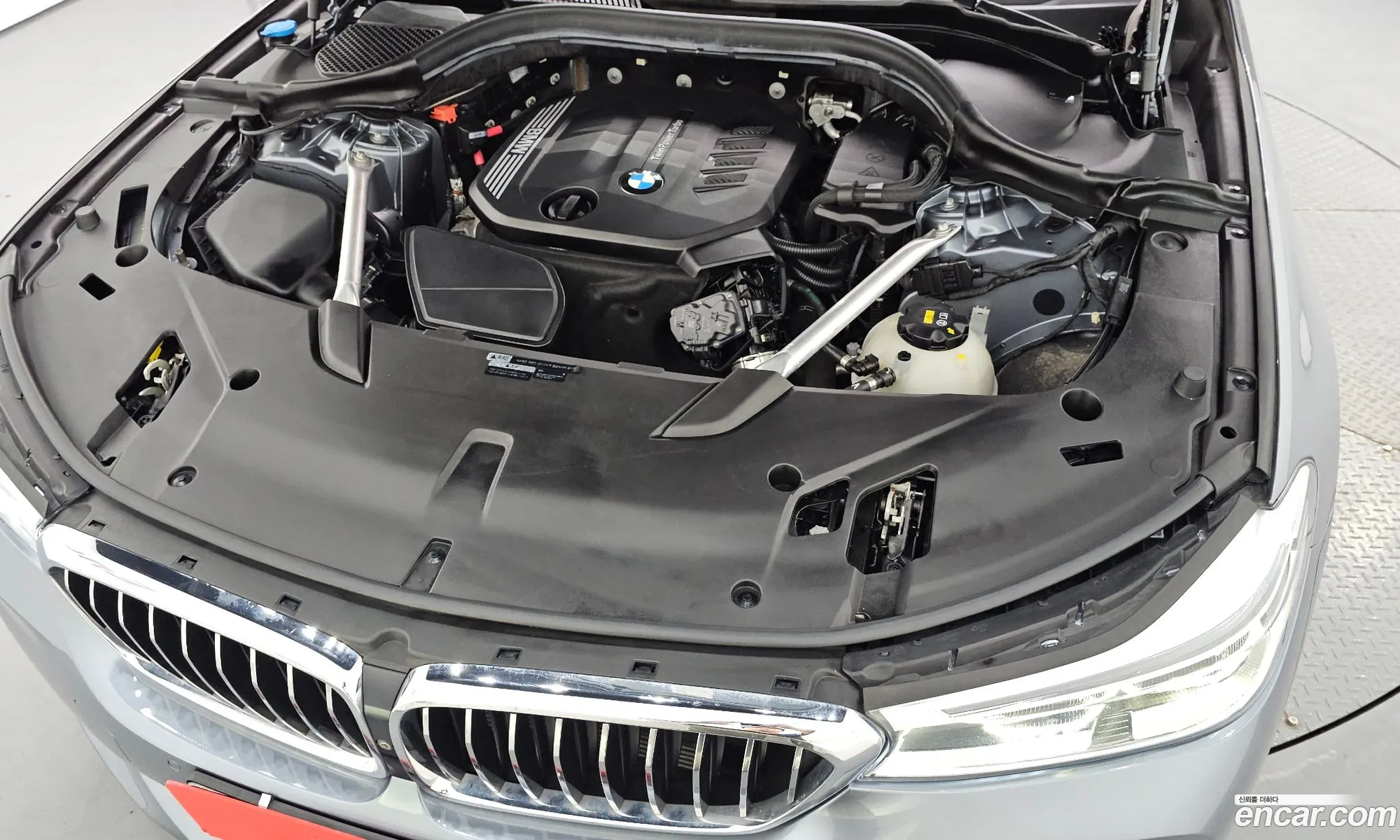 BMW 6 Series GT 2019 — 7