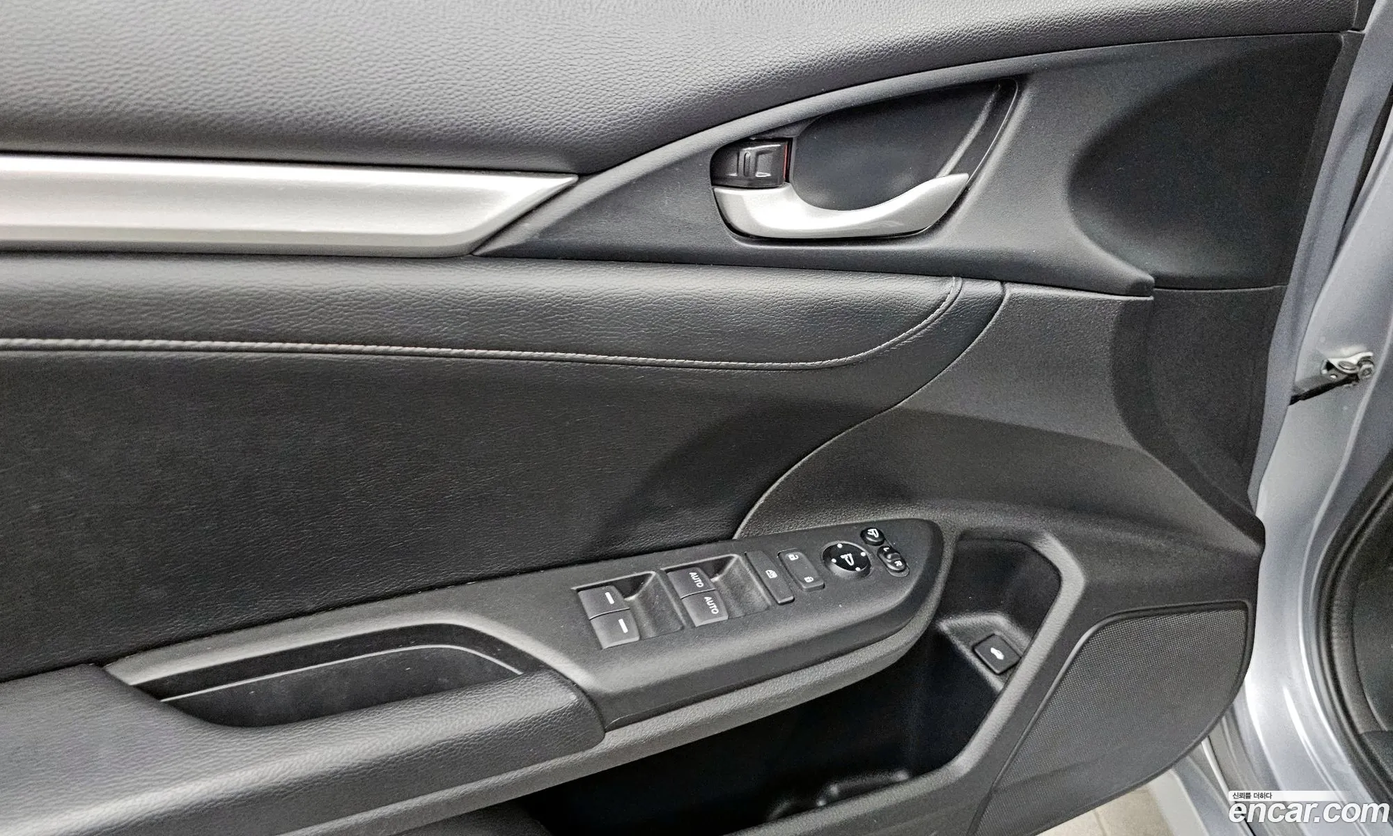 Honda Civic 2017 19XFC2677HE300056 — 24