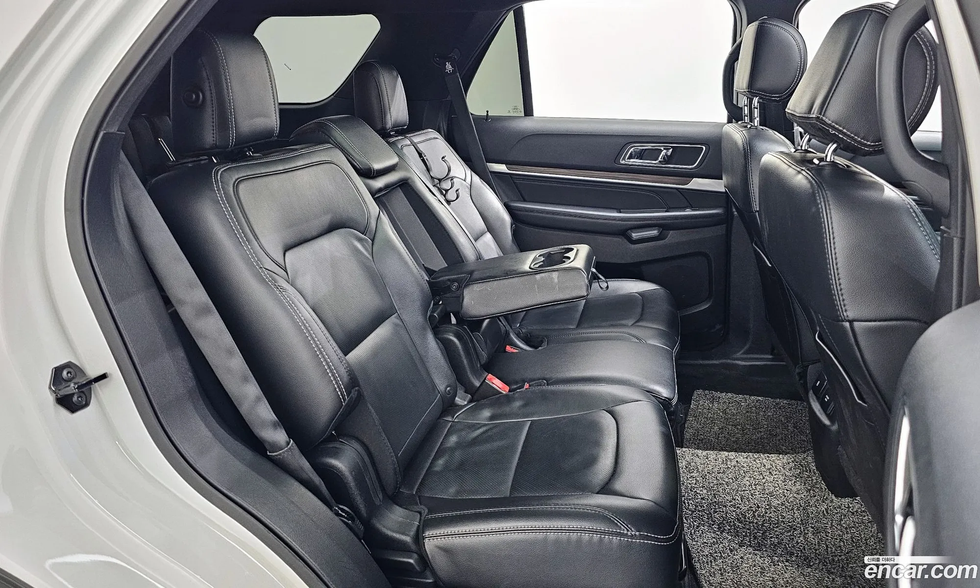 Ford Explorer 2017 1FM5K8FH8HGB11566 — 13