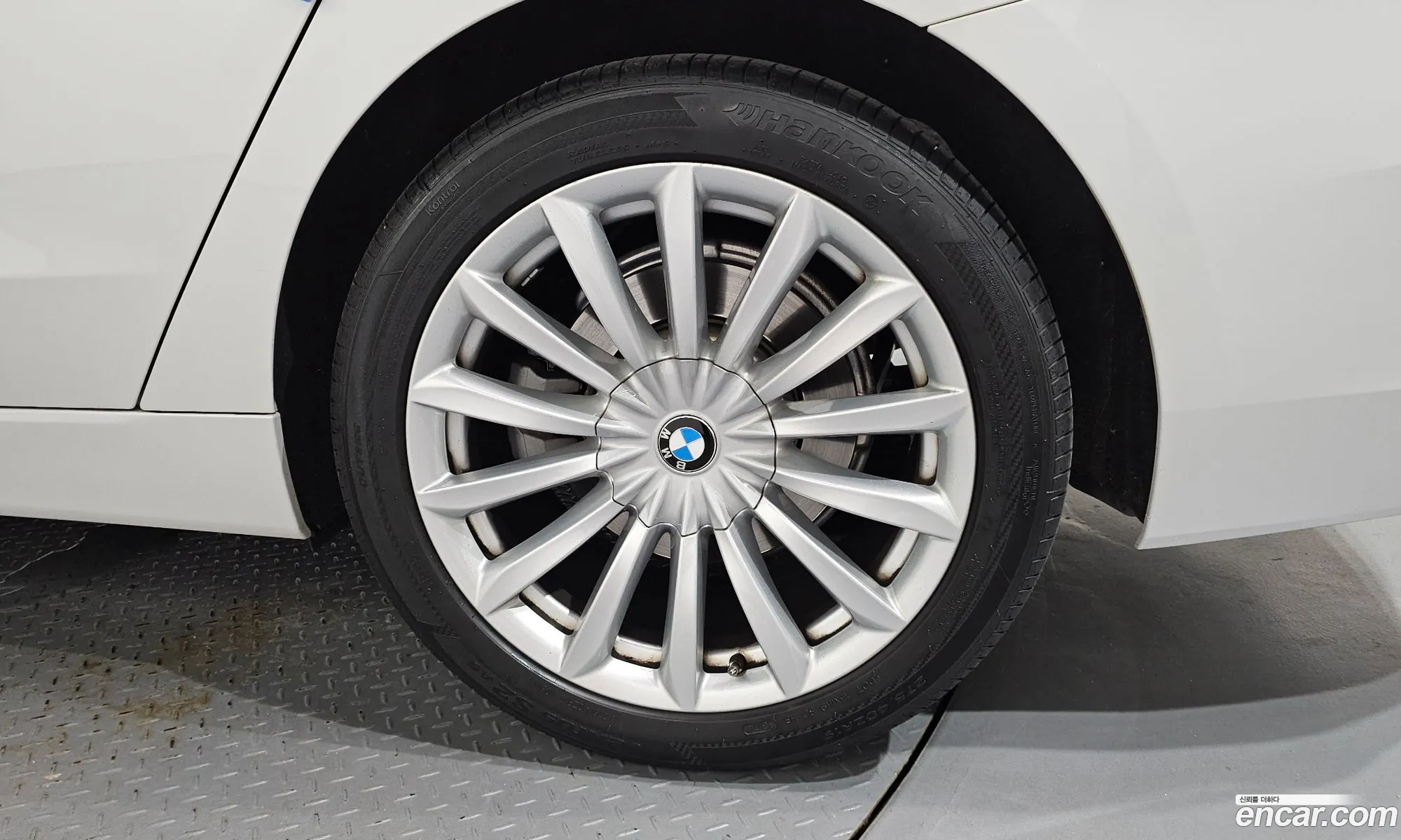 BMW 6 Series GT 2020 — 27