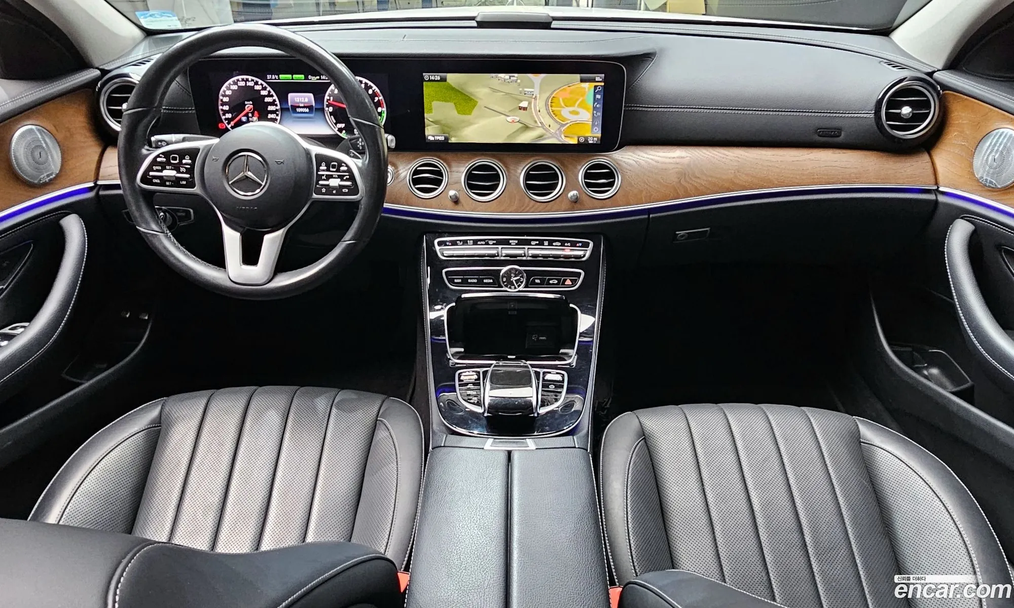 Mercedes-Benz E-Class W213 2019 — 24