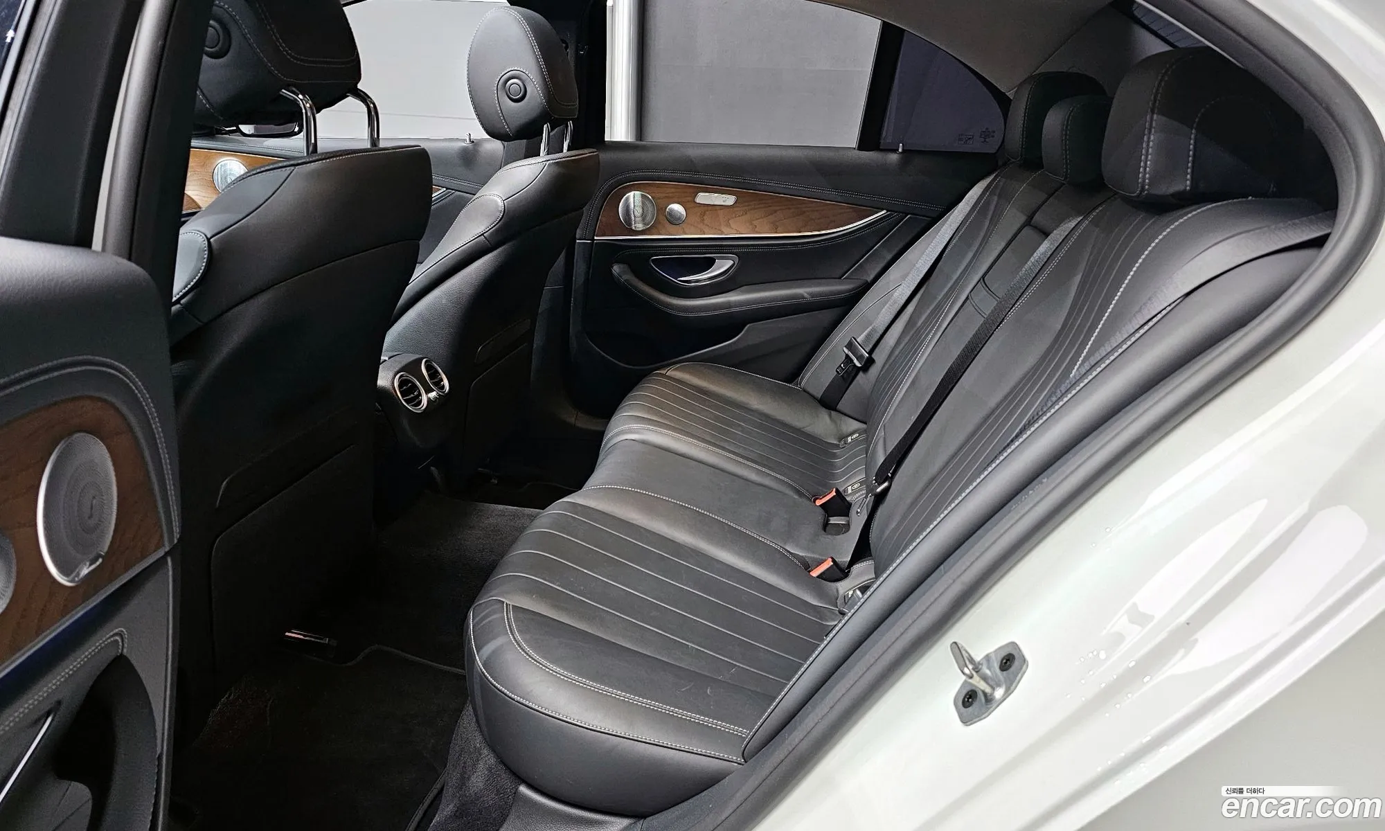 Mercedes-Benz E-Class W213 2019 — 10