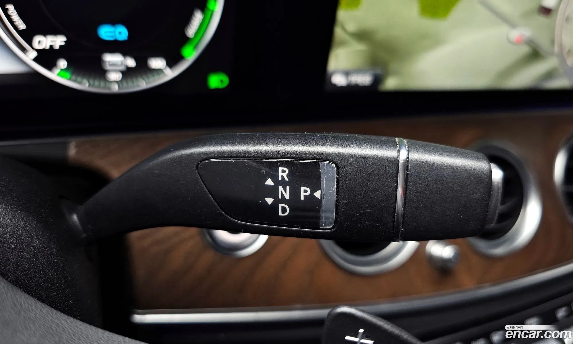 Mercedes-Benz E-Class W213 2019 — 26