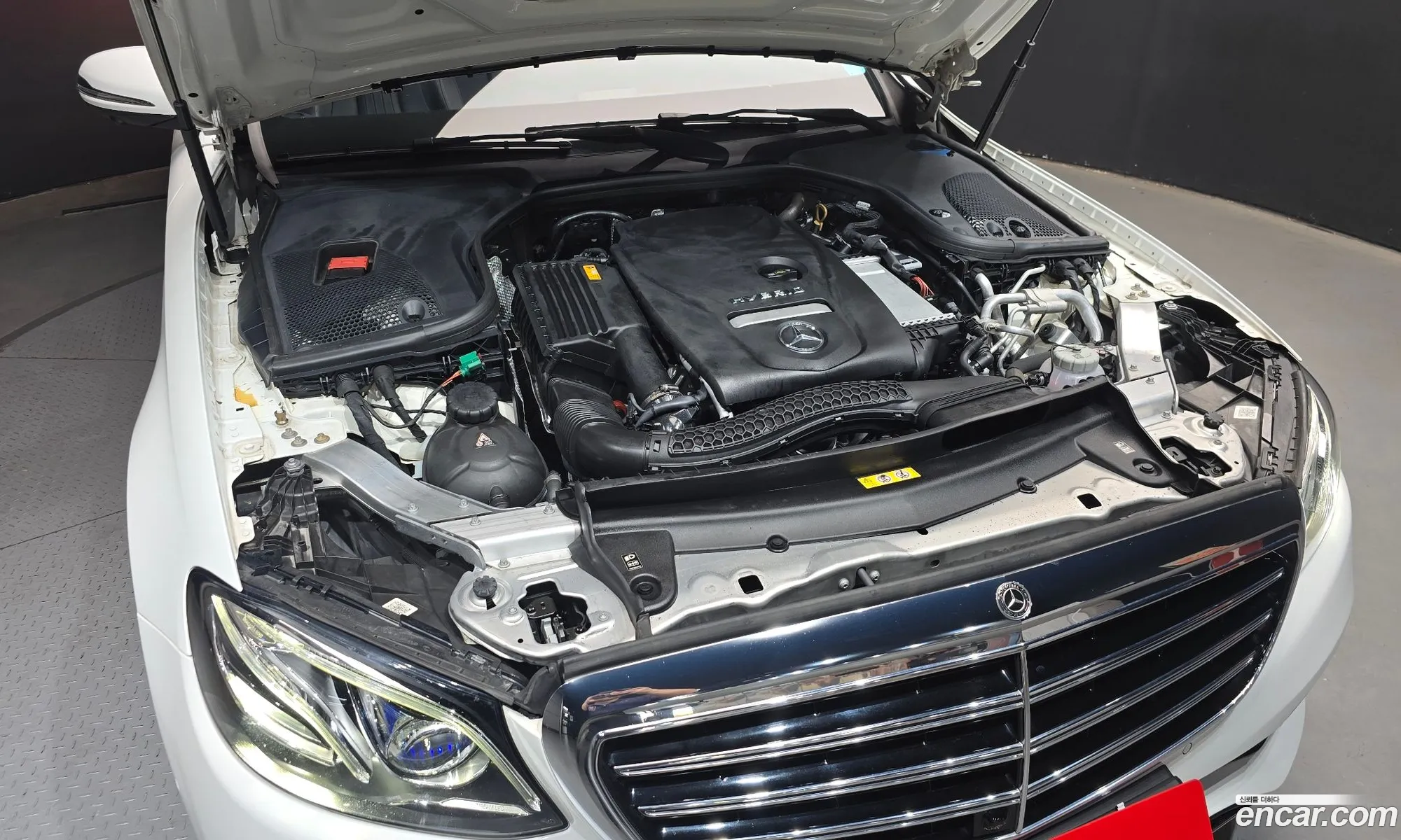 Mercedes-Benz E-Class W213 2019 — 31