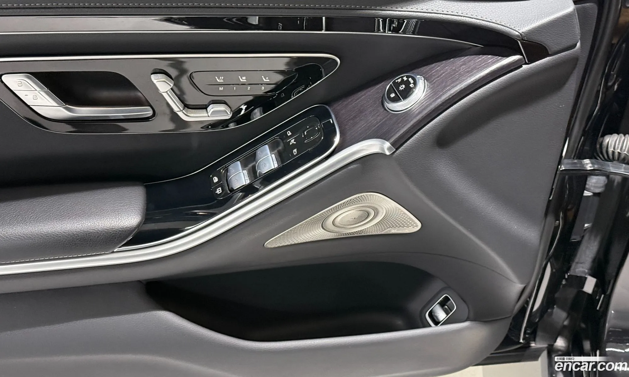 Mercedes-Benz S-Class W223 2023 — 18