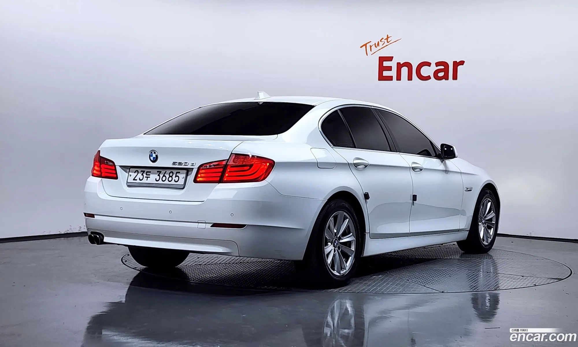BMW 5 Series 2013 — 19