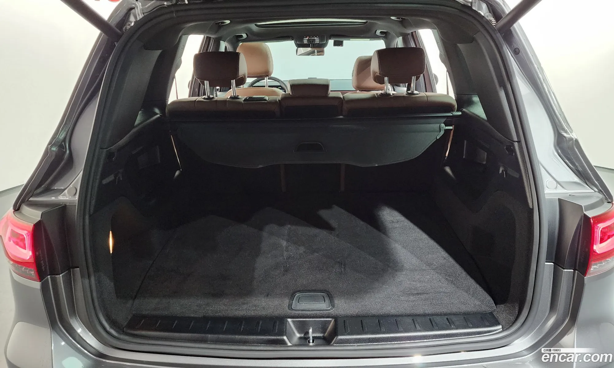 Mercedes-Benz GLB-Class X247 2023 — 12