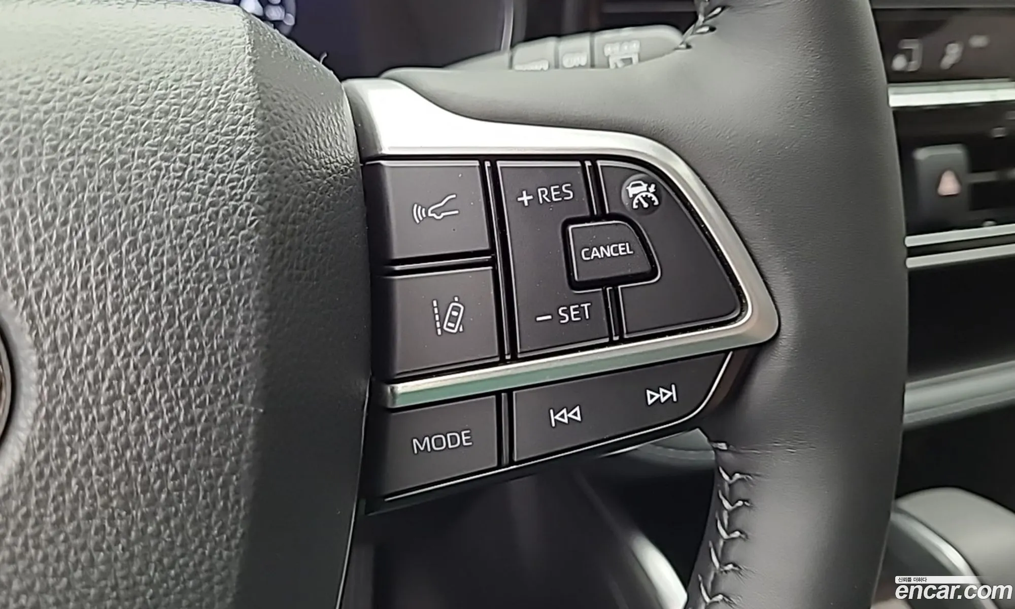 Toyota Highlander 2025 — 16