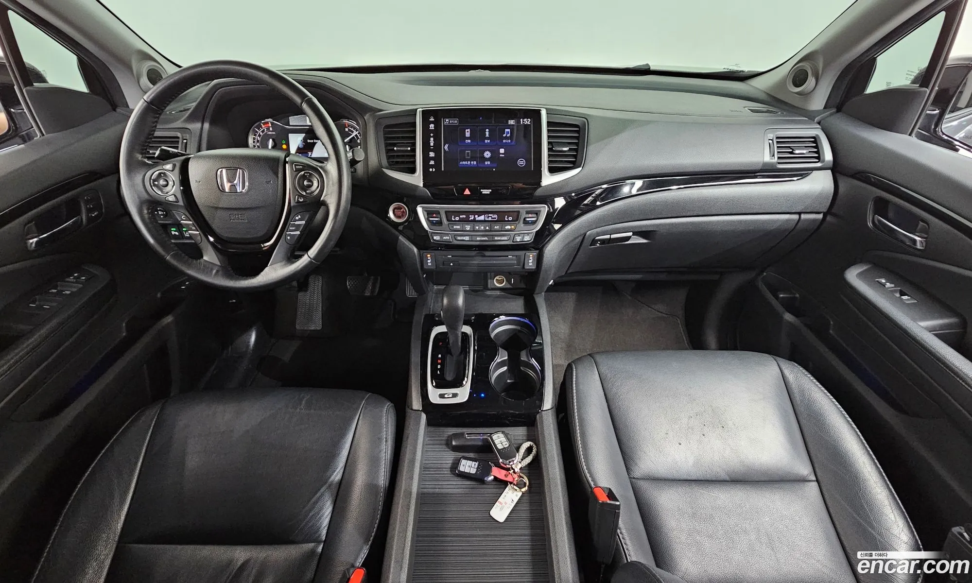 Honda Pilot 2017 5FNYF6850HB201136 — 24