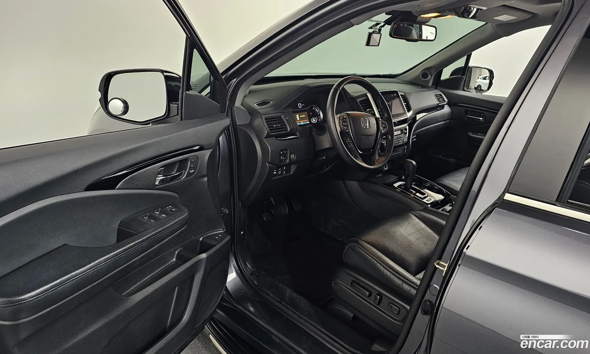 Honda Pilot 2017 5FNYF6850HB201136 — 21