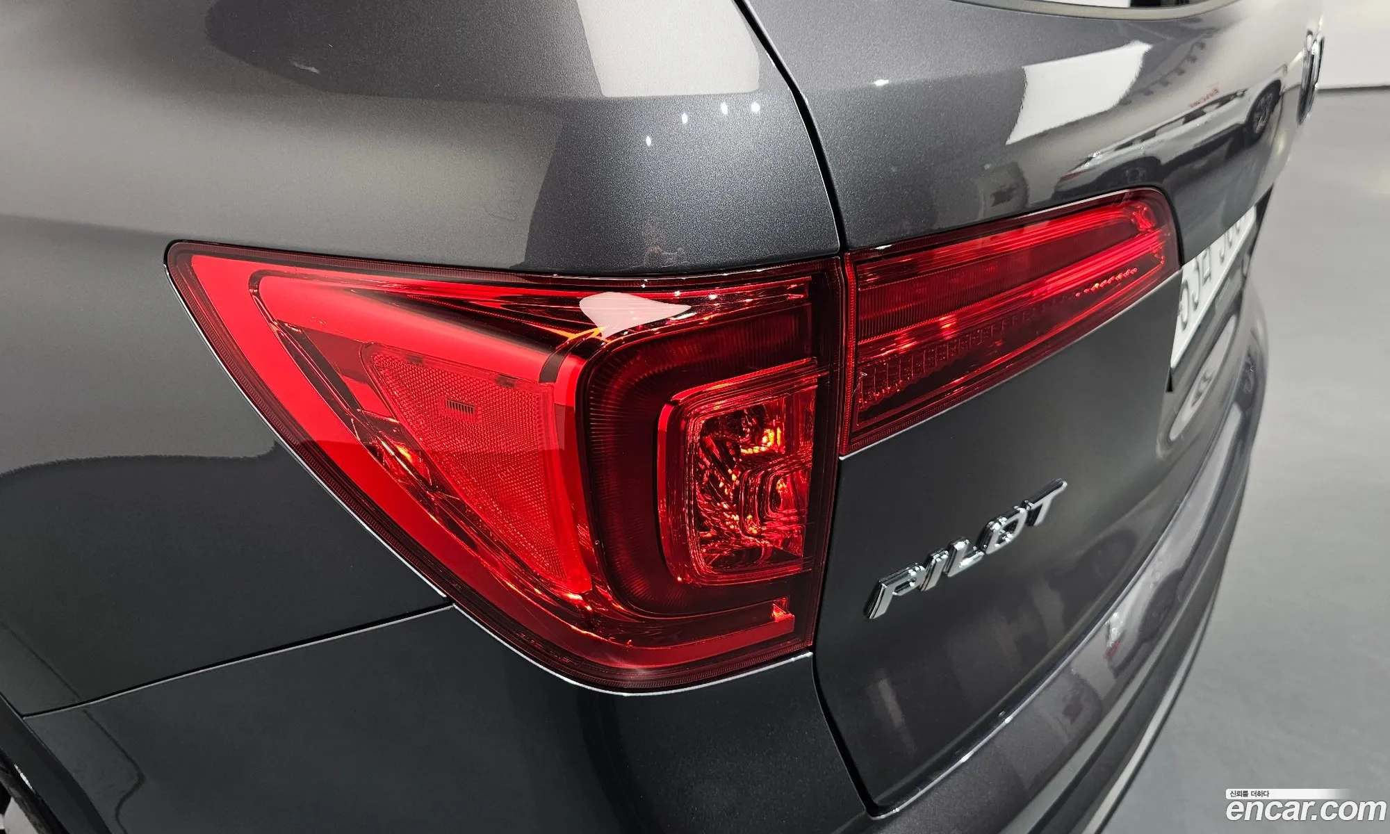 Honda Pilot 2017 5FNYF6850HB201136 — 6