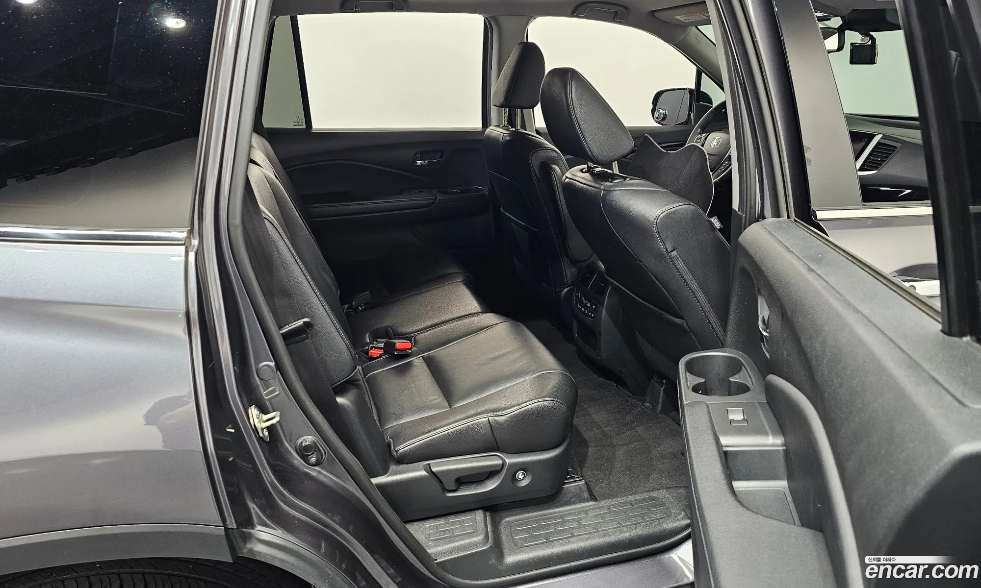 Honda Pilot 2017 5FNYF6850HB201136 — 5