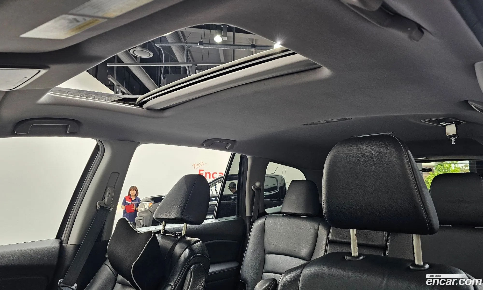Honda Pilot 2017 5FNYF6850HB201136 — 35