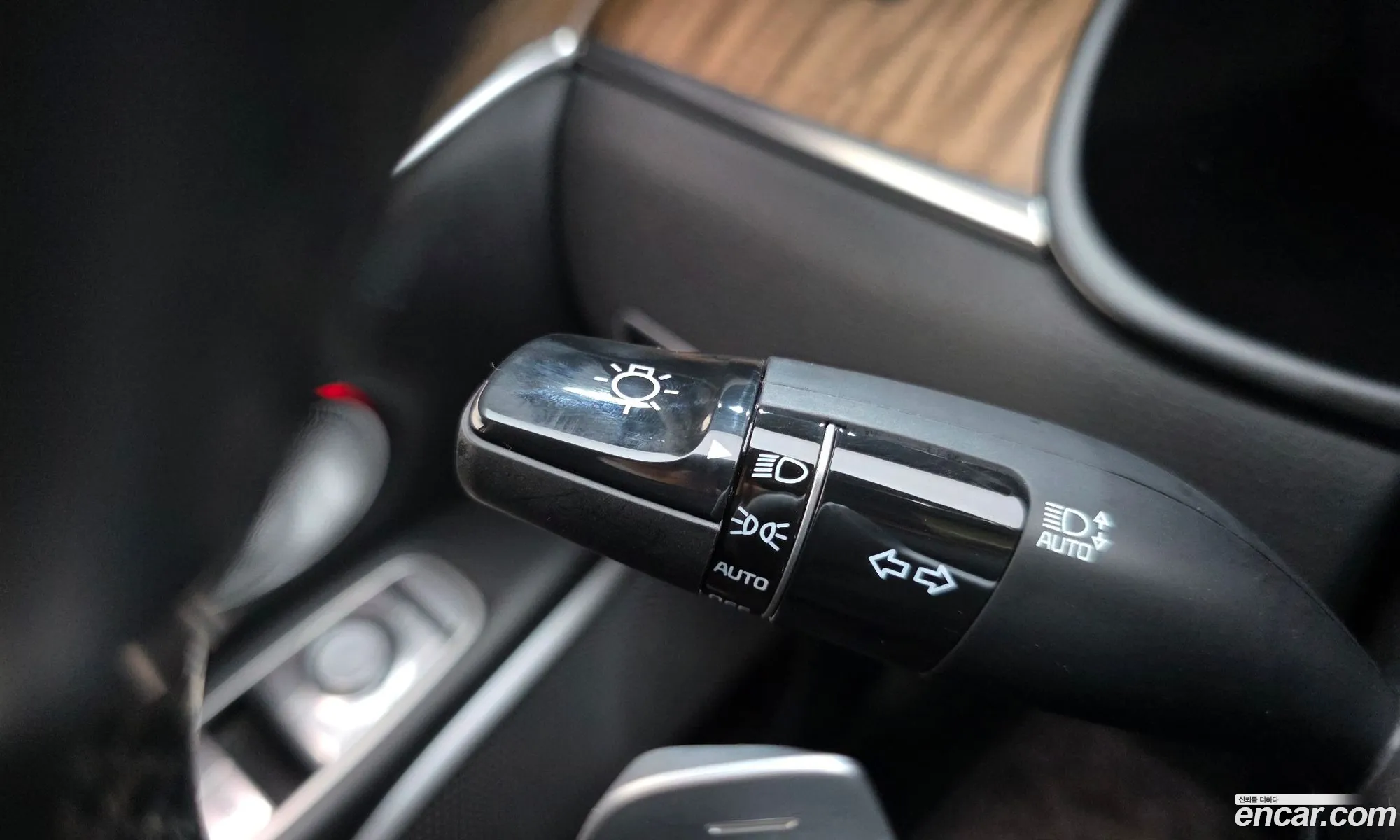 Kia K9 2021 — 32