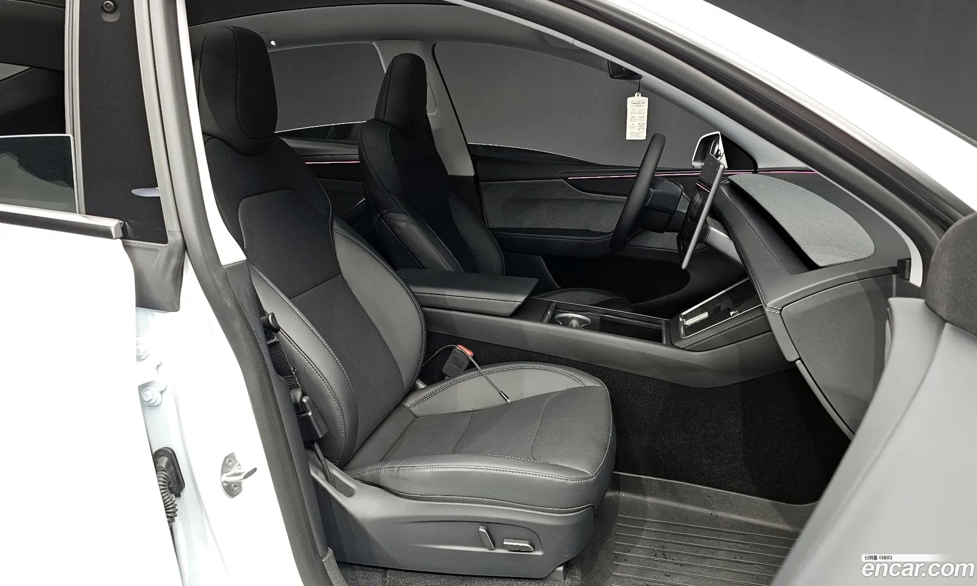 Tesla Model Y 2025 LRWYGCFJXSC029391 — 6