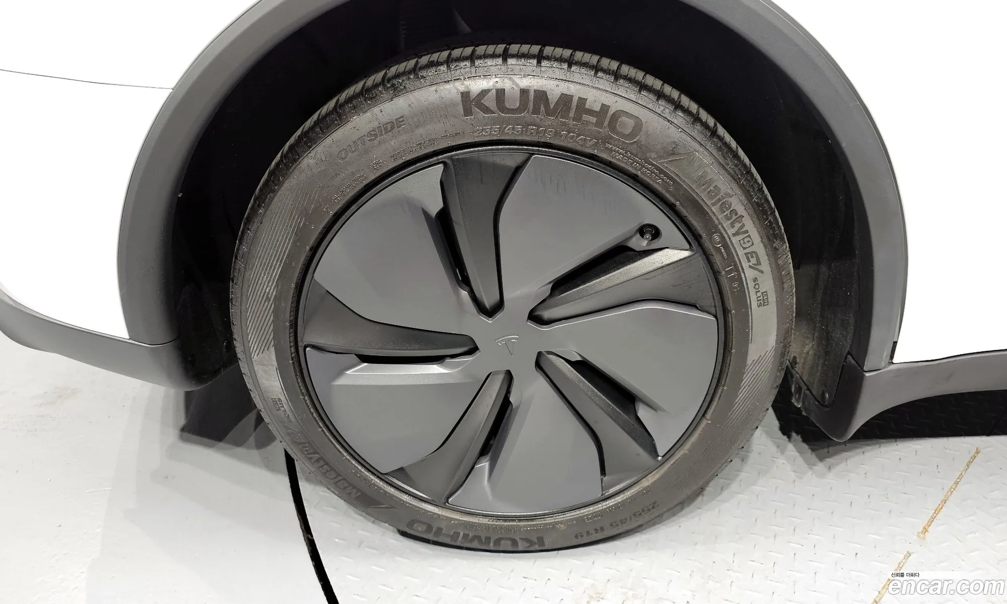 Tesla Model Y 2025 LRWYGCFJXSC029391 — 20