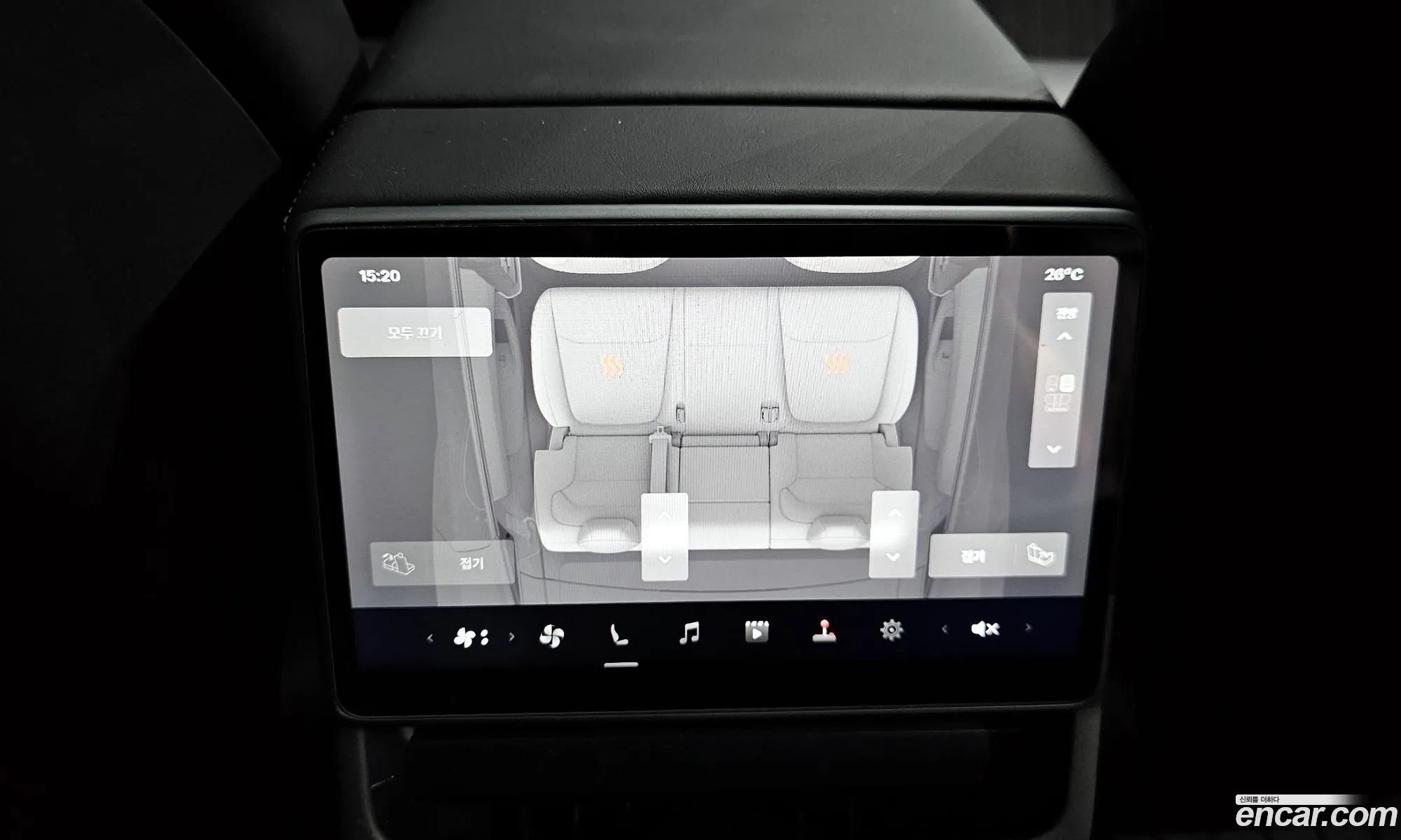Tesla Model Y 2025 LRWYGCFJXSC029391 — 16