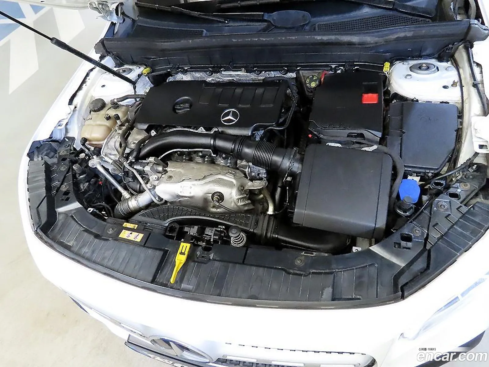 Mercedes-Benz GLB-Class X247 2021 — 11