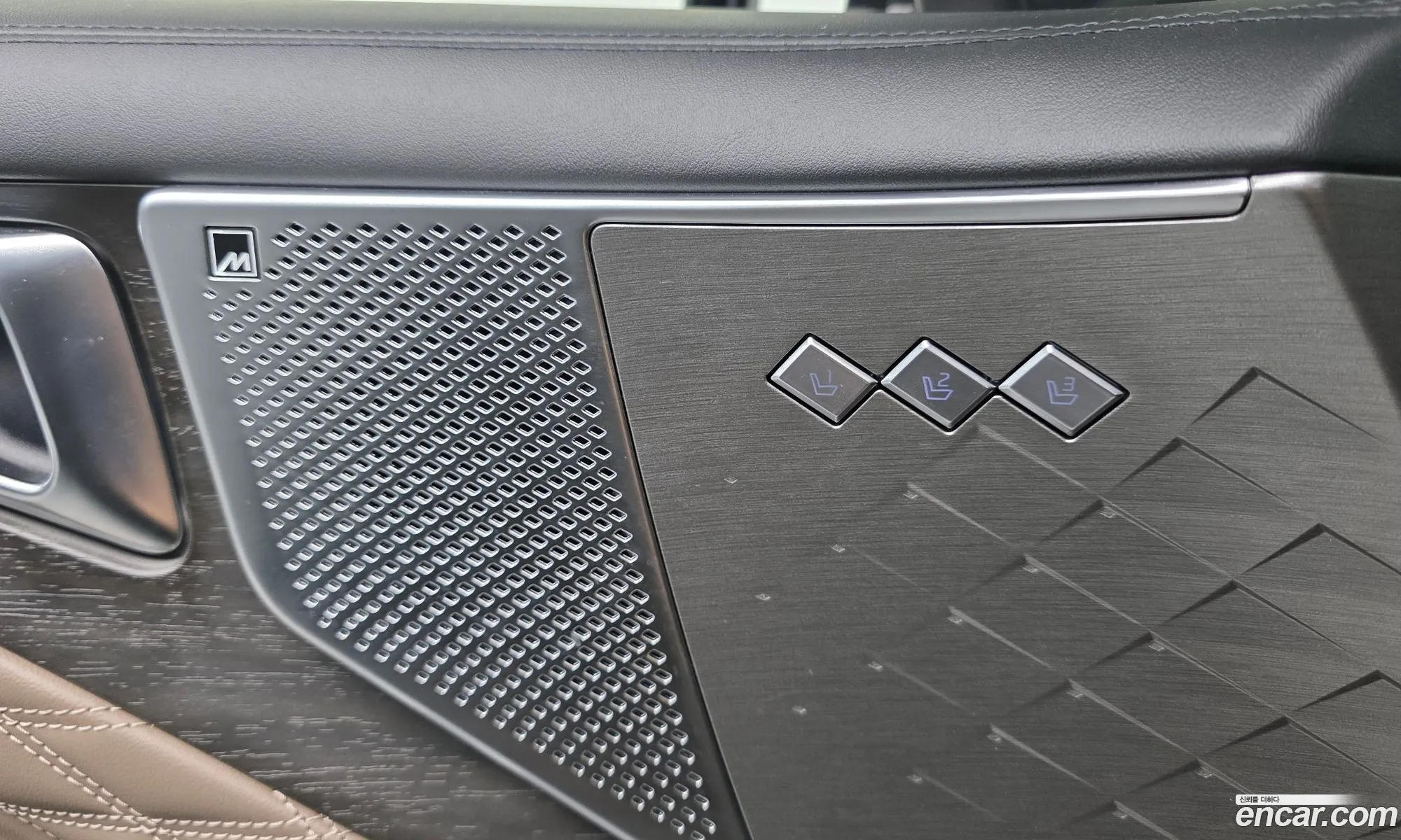 Kia K8 Hybrid 2023 — 30