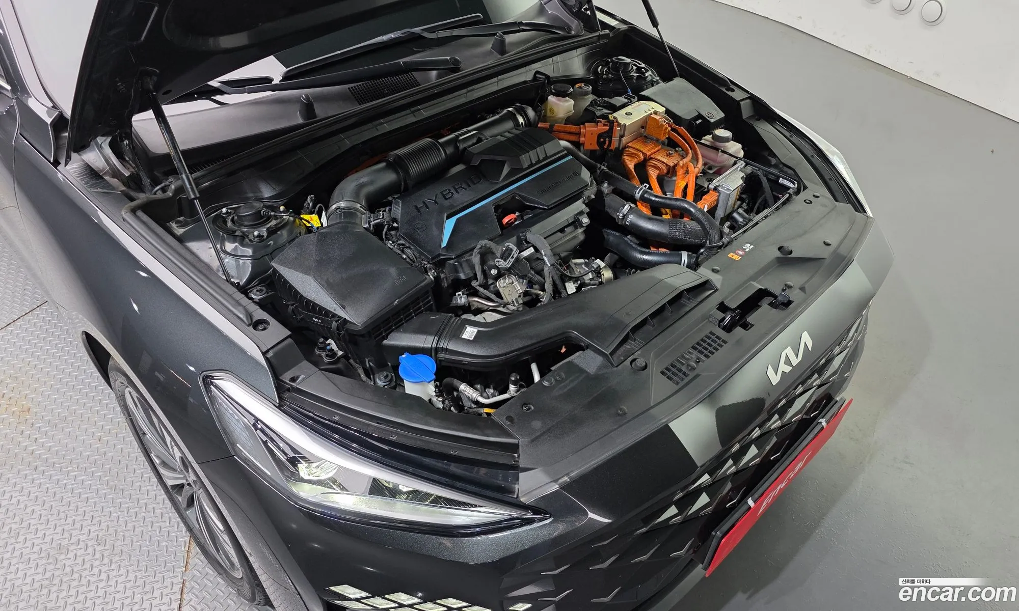 Kia K8 Hybrid 2023 — 10