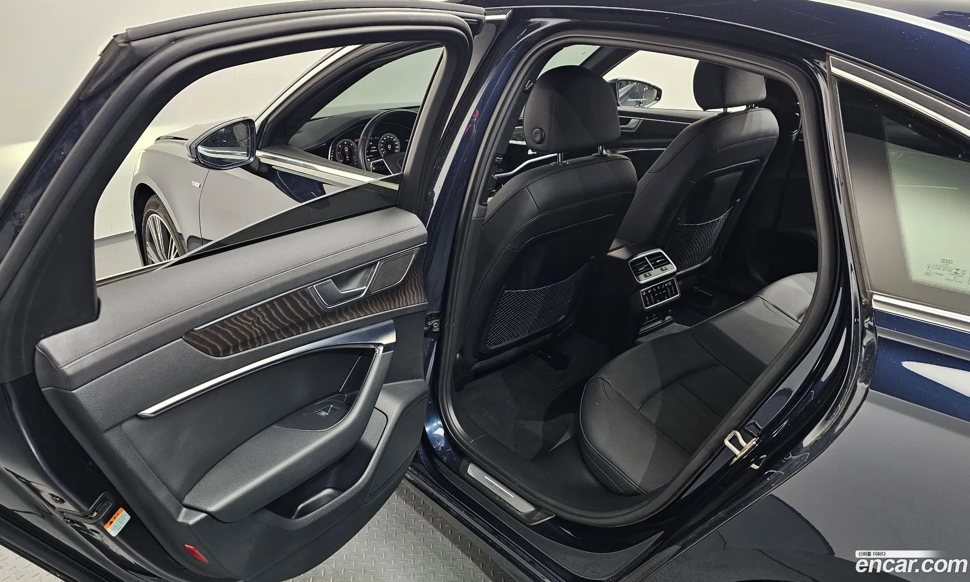 Audi A6 2022 WAUZZZF2XPN003251 — 17