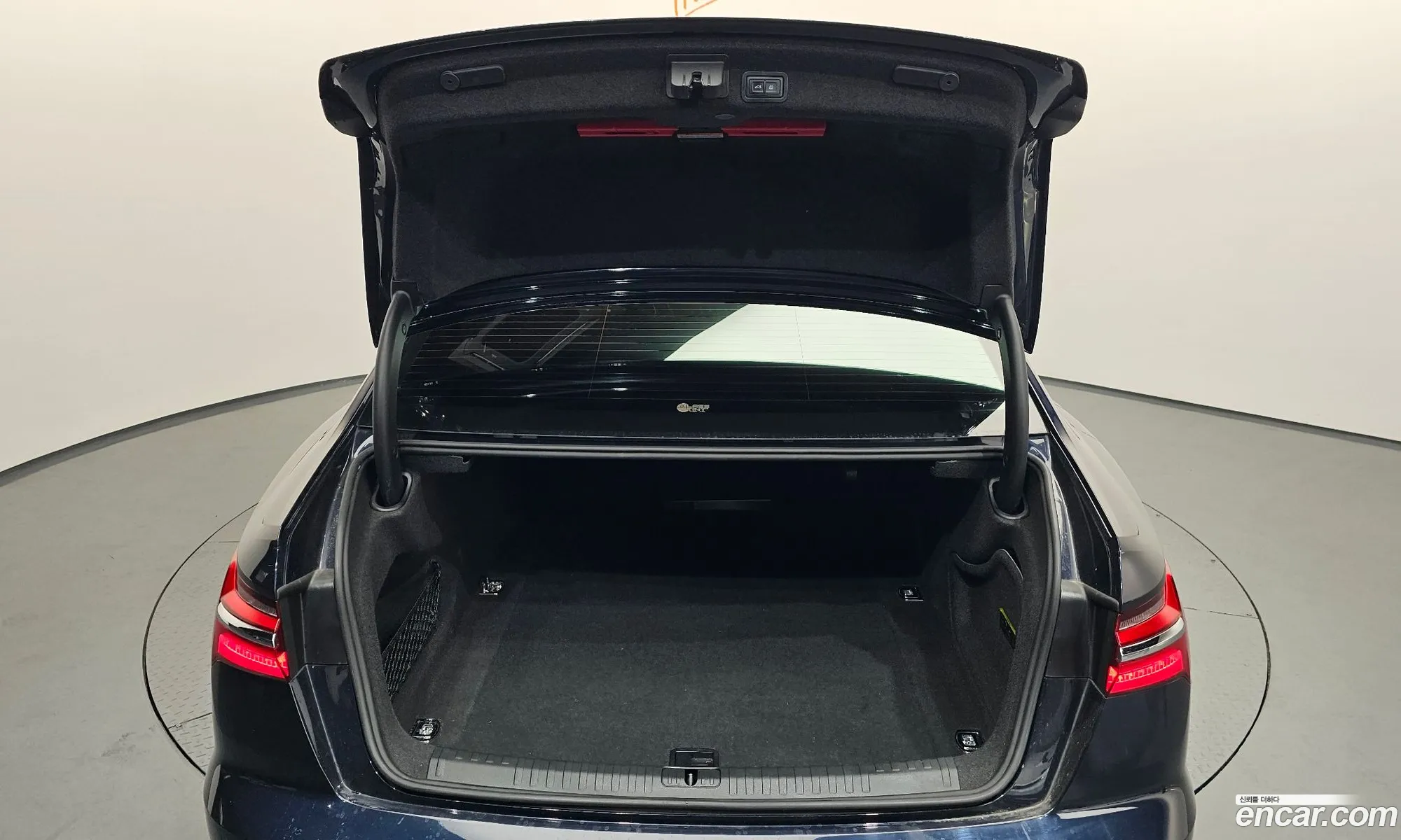 Audi A6 2022 WAUZZZF2XPN003251 — 11