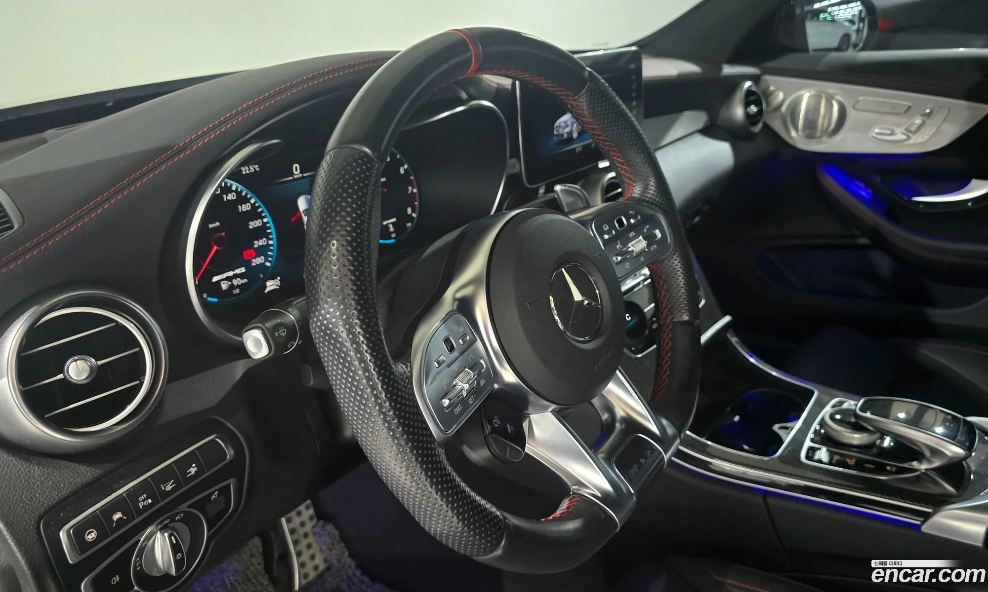 Mercedes-Benz C-Class W205 2022 — 20