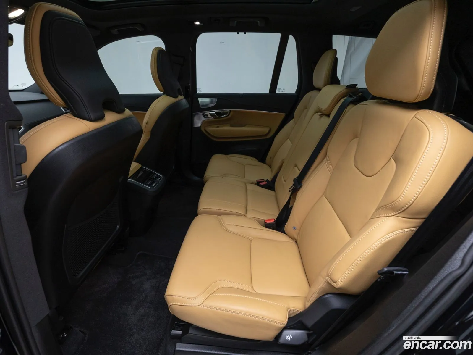 Volvo XC90 2025 — 3