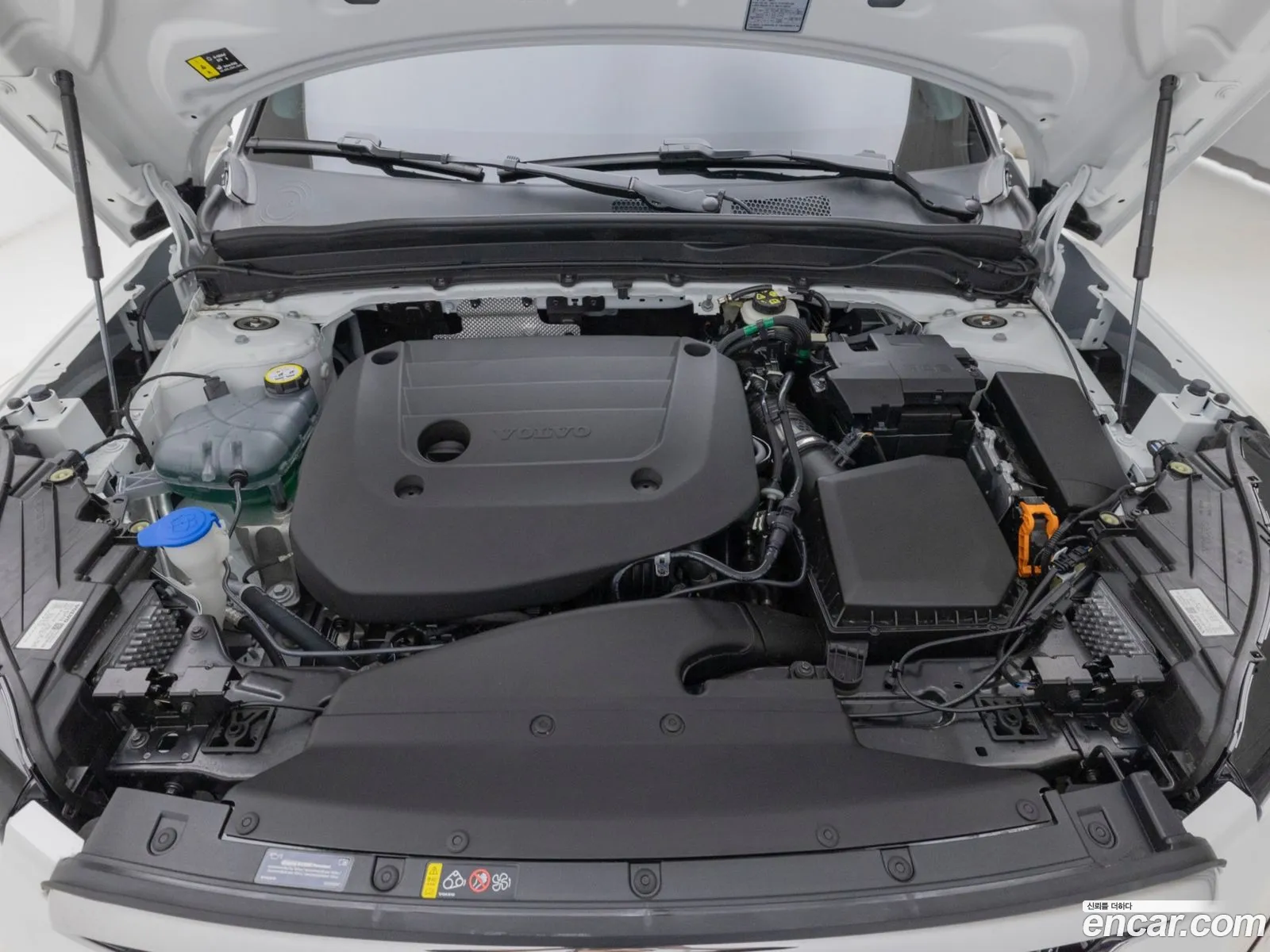 Volvo XC40 2025 — 15