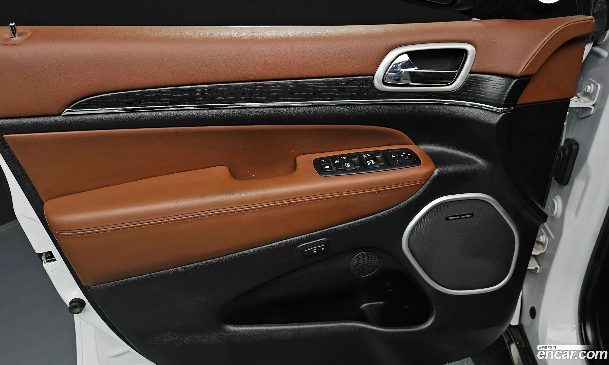 Jeep Grand Cherokee 2020 — 20