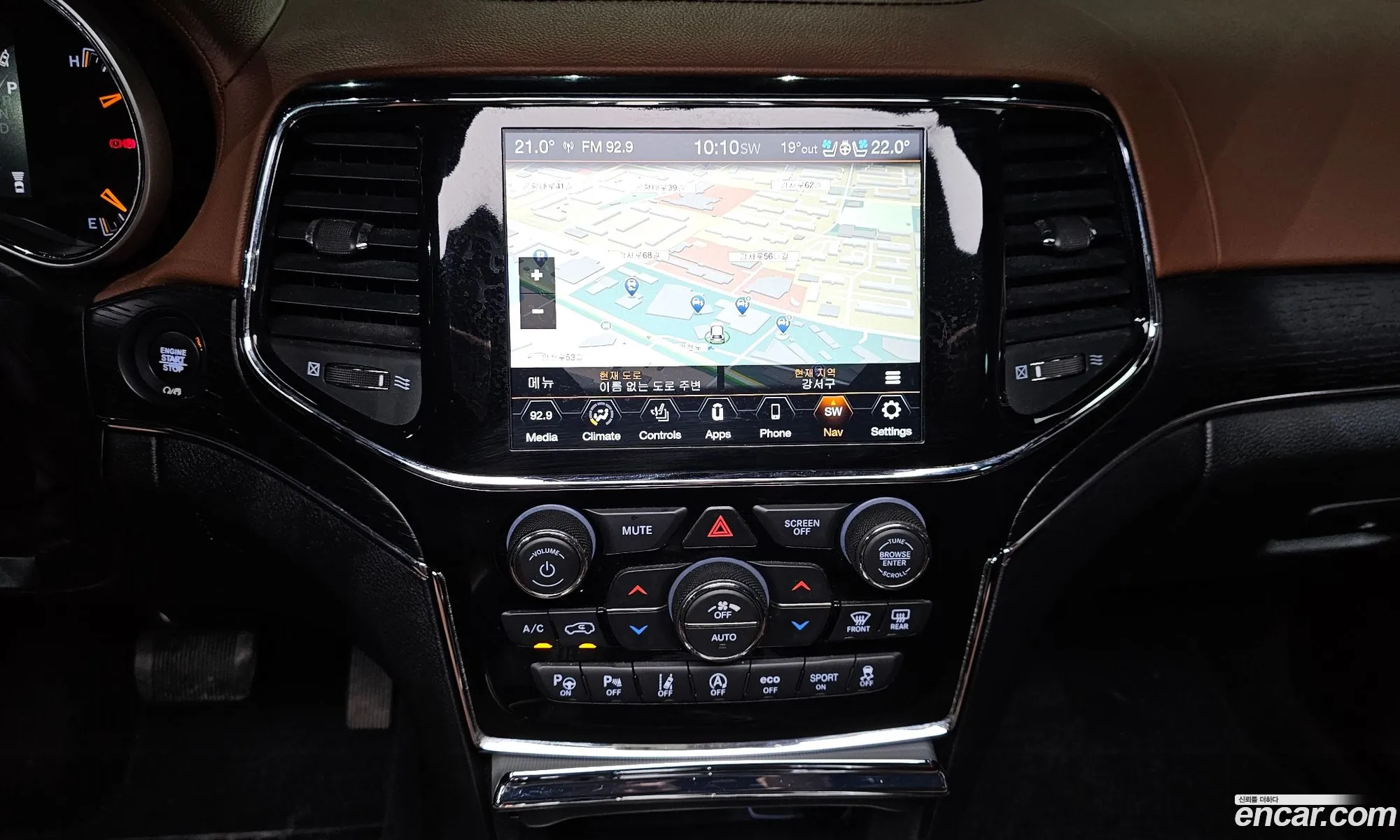 Jeep Grand Cherokee 2020 — 17