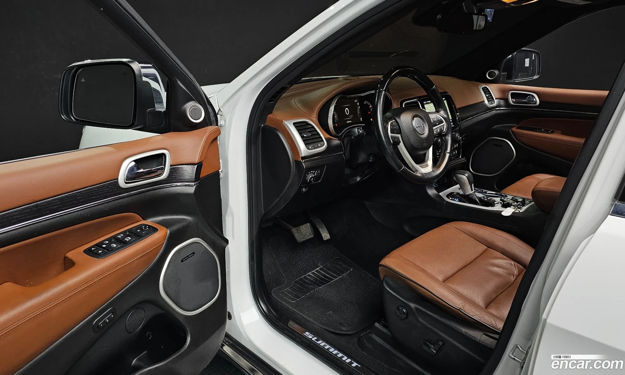 Jeep Grand Cherokee 2020 — 12
