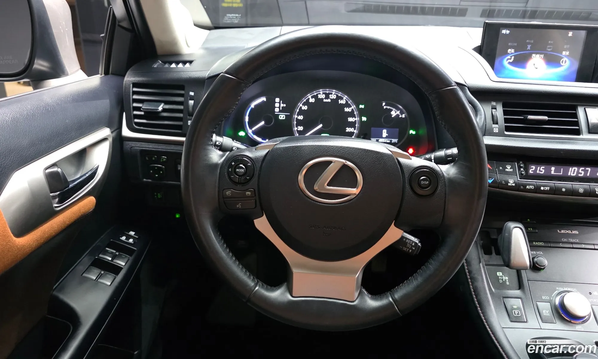 Lexus CT200h 2018 JTHKD5BH1J2328027 — 20